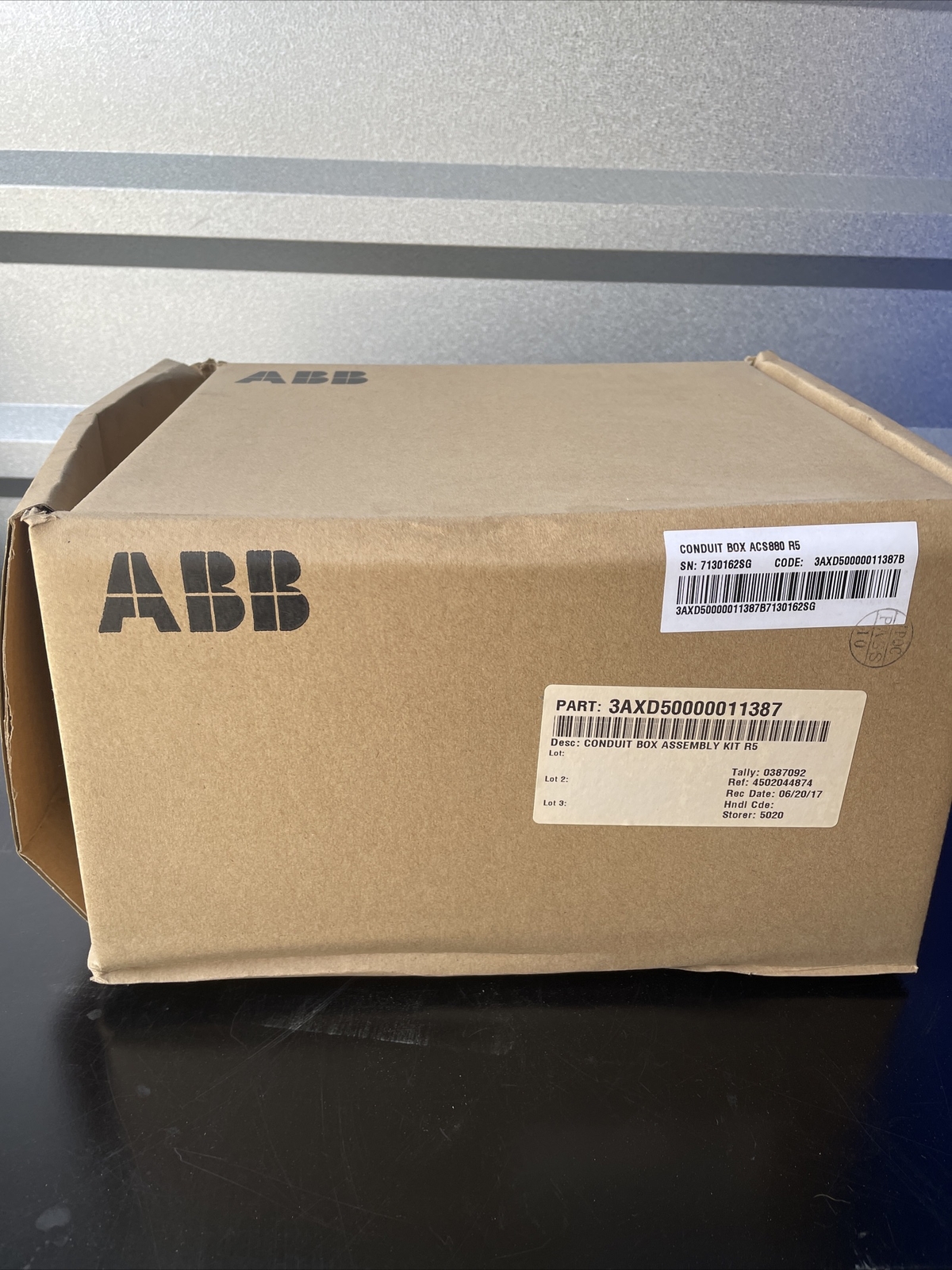 NEW* ABB CONDUIT BOX/KIT FOR ACS880 FRAME R5 3AXD50000011387B