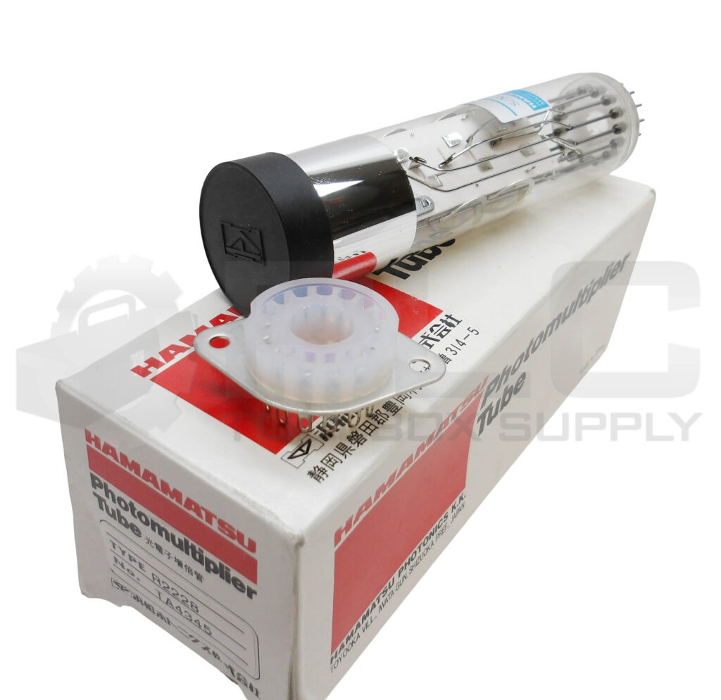 NEW HAMAMATSU R2228 PHOTOMULTIPLIER TUBE