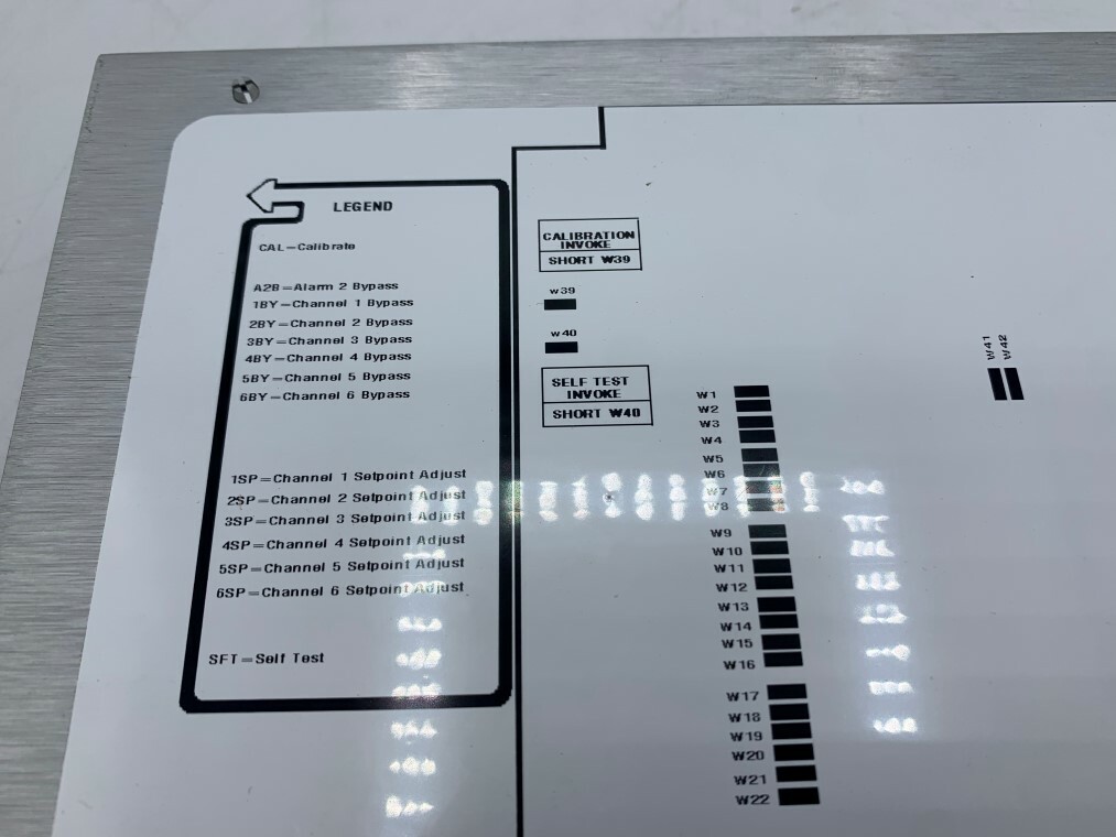 Bently Nevada 3300 6 Channel Temperature Monitor 81672-01