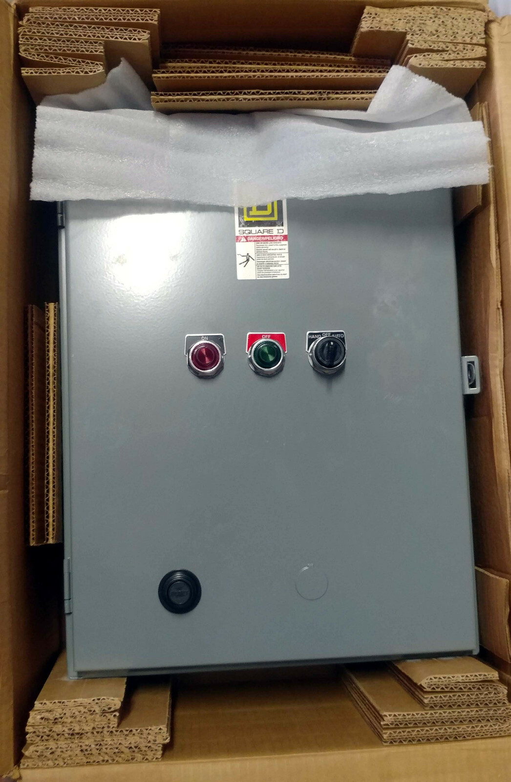 1 NEW SQUARE D 8536SDG1V81CFF4P1P2R44TX11 NEMA 2 COMBINATION STARTER NIB