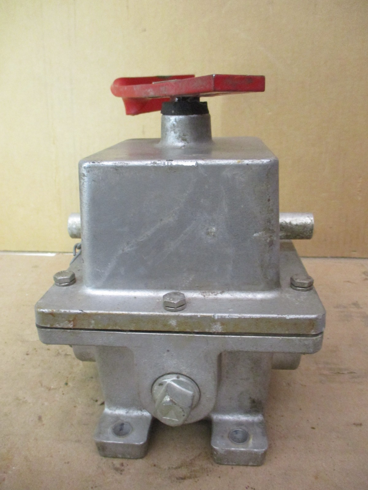 Conveyor Components Co. RS2 Raintight Enclsoure Safety Stop Control 53484WVS