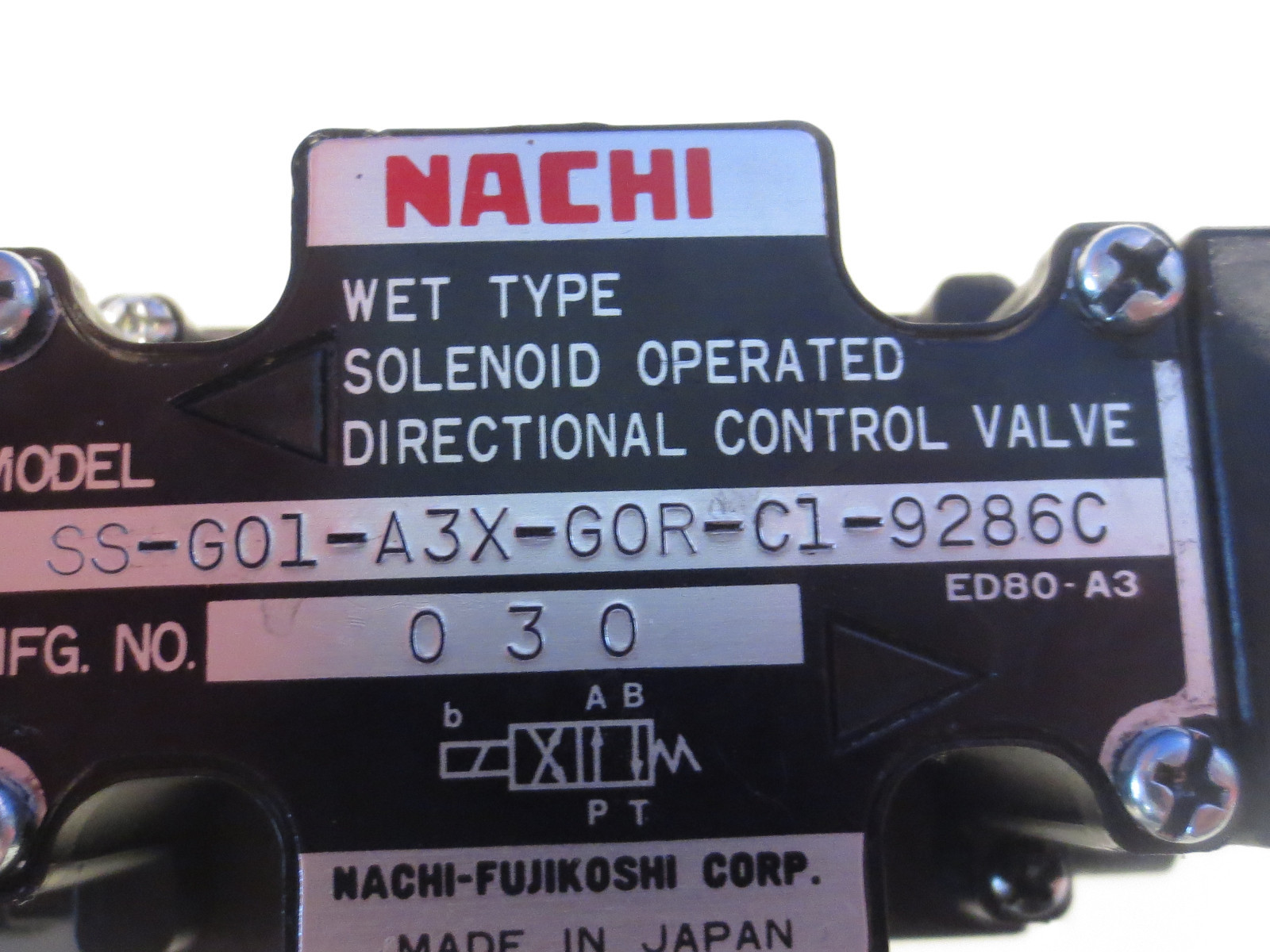 NACHI DIRECTIONAL CONTROL VALVE SS-G01-A3X-G0R-C1-9286C GOR