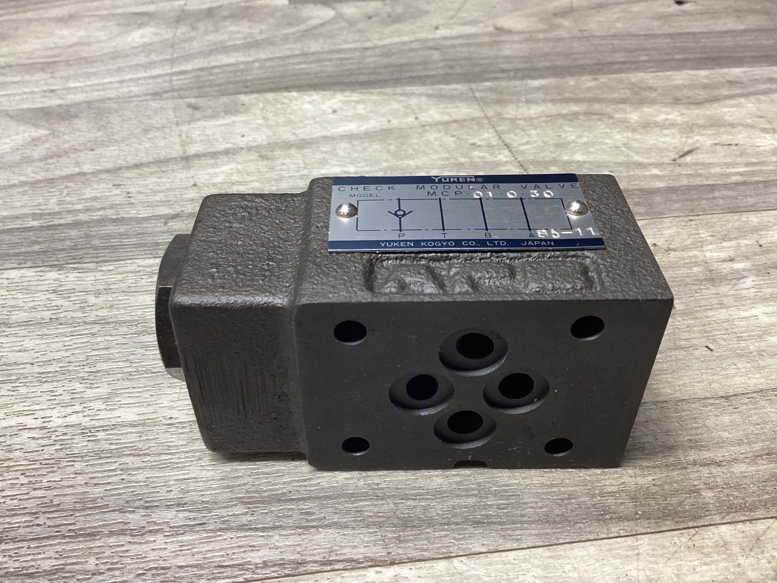 Yuken MCP-01-0-30 Modular Check Valve #104D45PR5