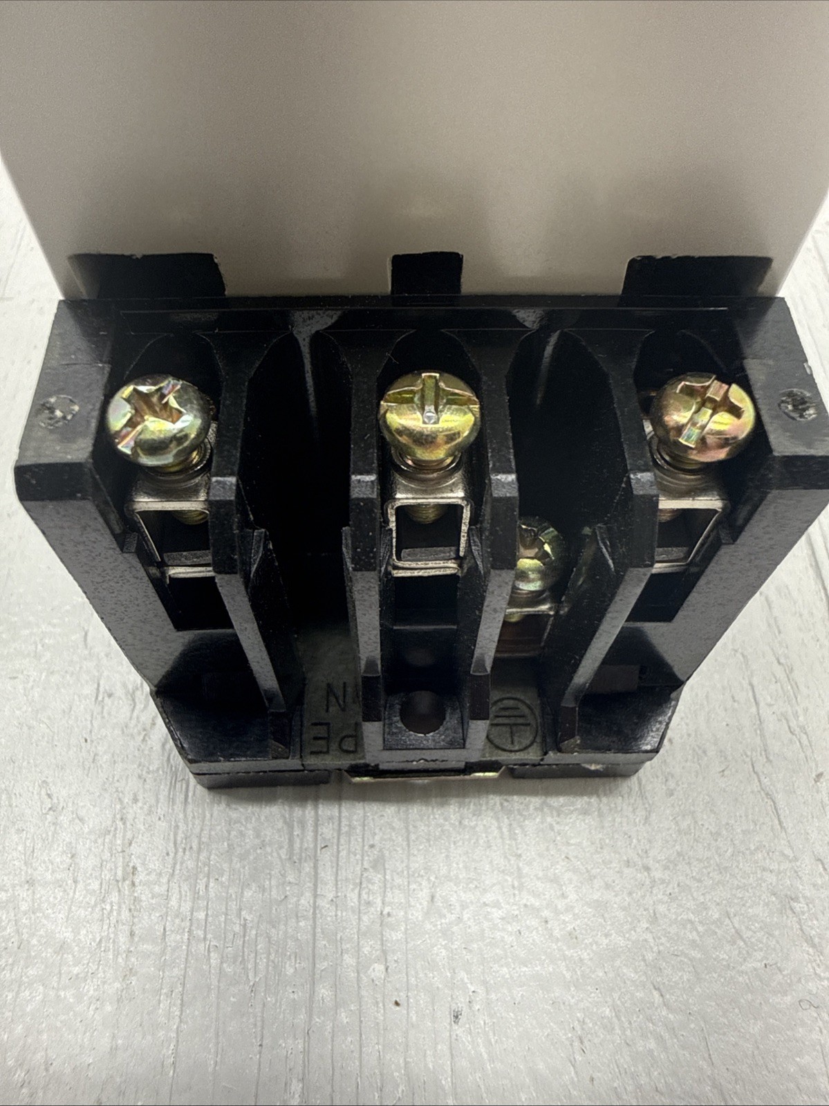 ISKRA DME25-6.3A 500V 4-6.3A NSNP