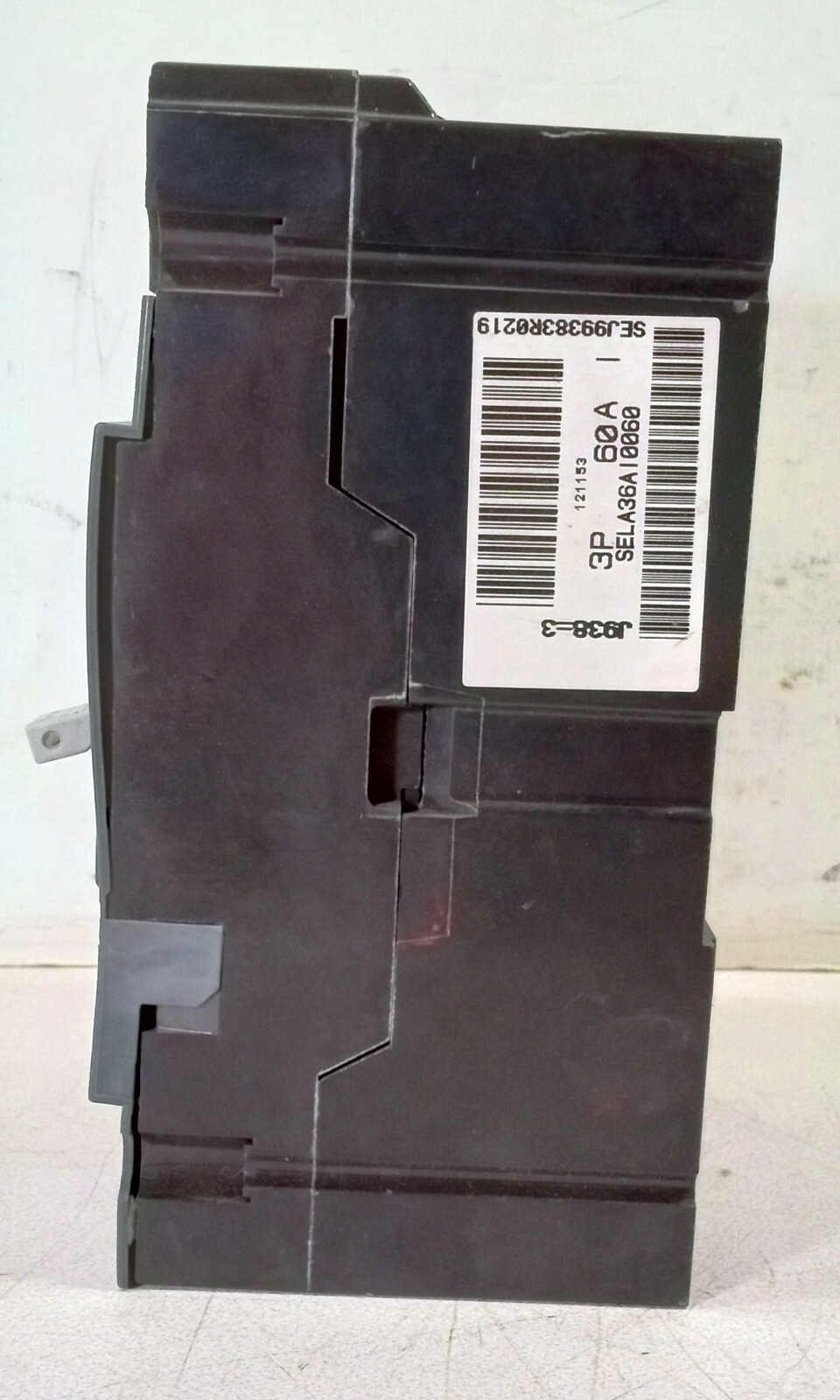 1 USED GE SELA36A0060 60A MOLDED CASE CIRCUIT BREAKER ***MAKE OFFER***