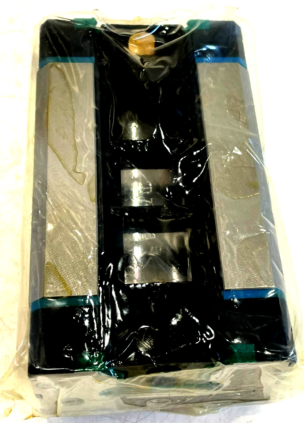 NEW BOSCH REXROTH R18213222X RAIL RUNNER BLOCK RWD-035-SNH-C2-P-2
