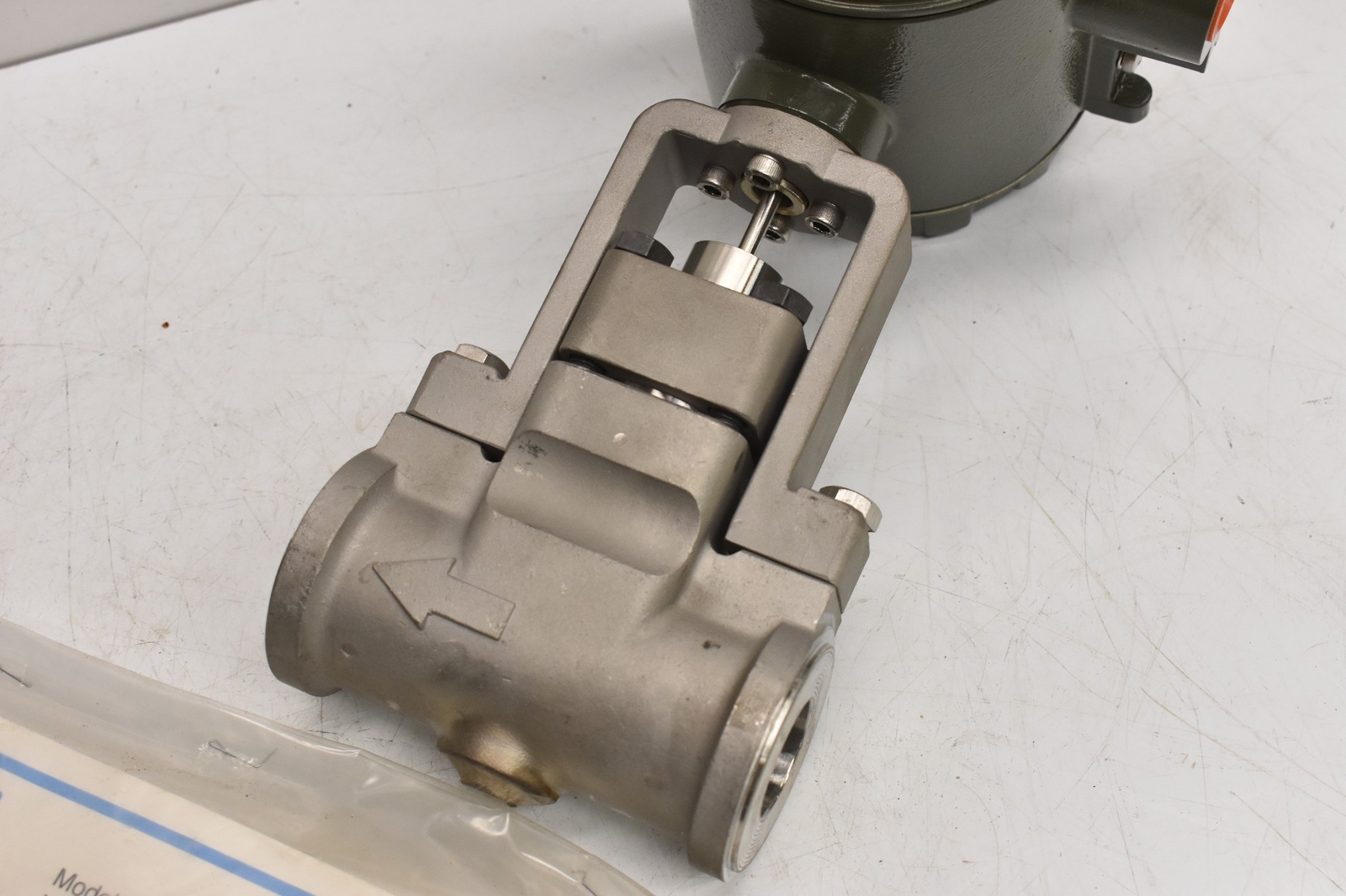 Johnson Yokogawa Yewflo Vortex FlowMeter YF102-AGSB2A-S3S3*C/F MF 24VDC