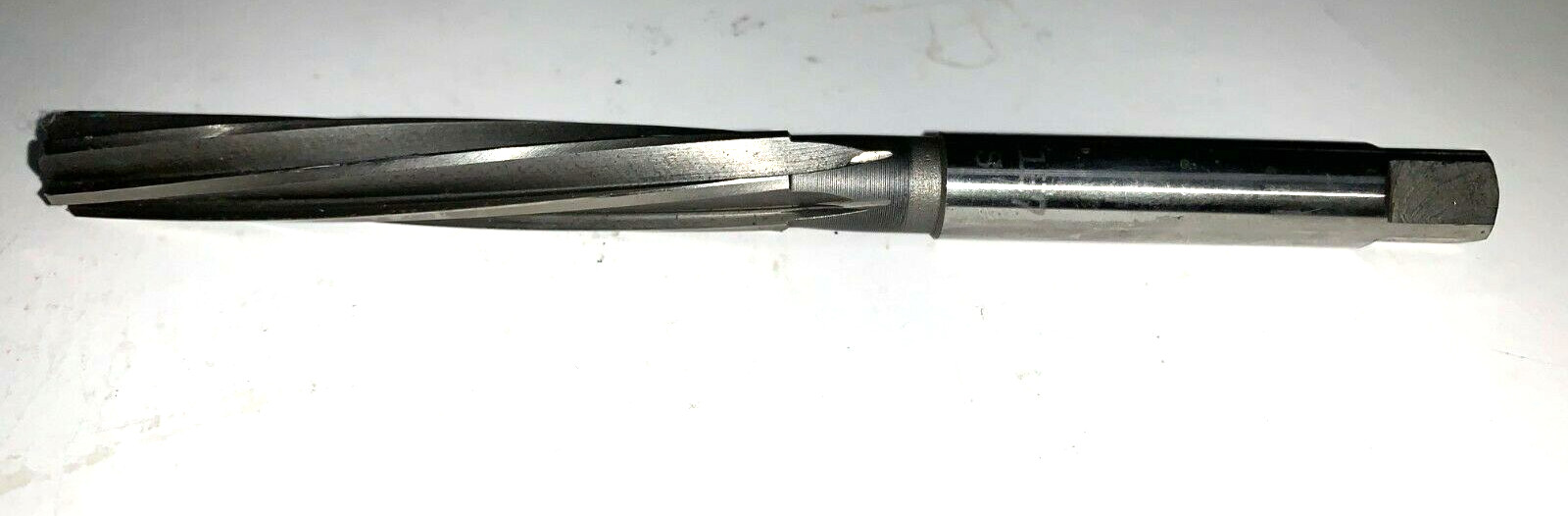 FENES REAMER 0641-415-210-110 DIN206-B 11H7 8 BLADE 11MM CUT 71MM LOC 142MM OAL