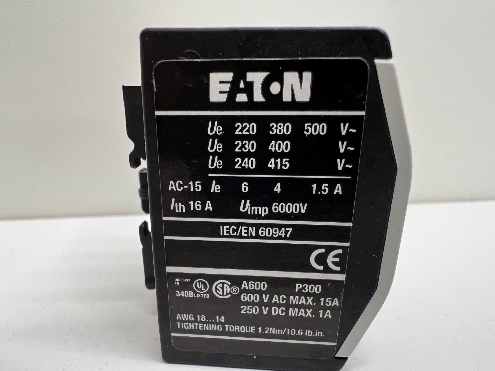 NEW OLD STOCK! EATON 4P 2NO-2NC AUXILIARY CONTACT XTCEXFAG22