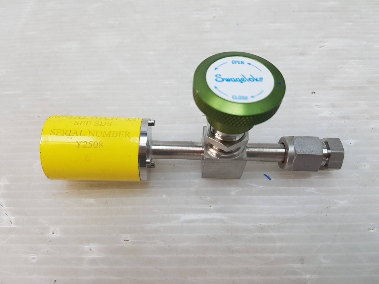 SWAGELOK SS-4H-TW, METAL ETCH-EP SEE SDS