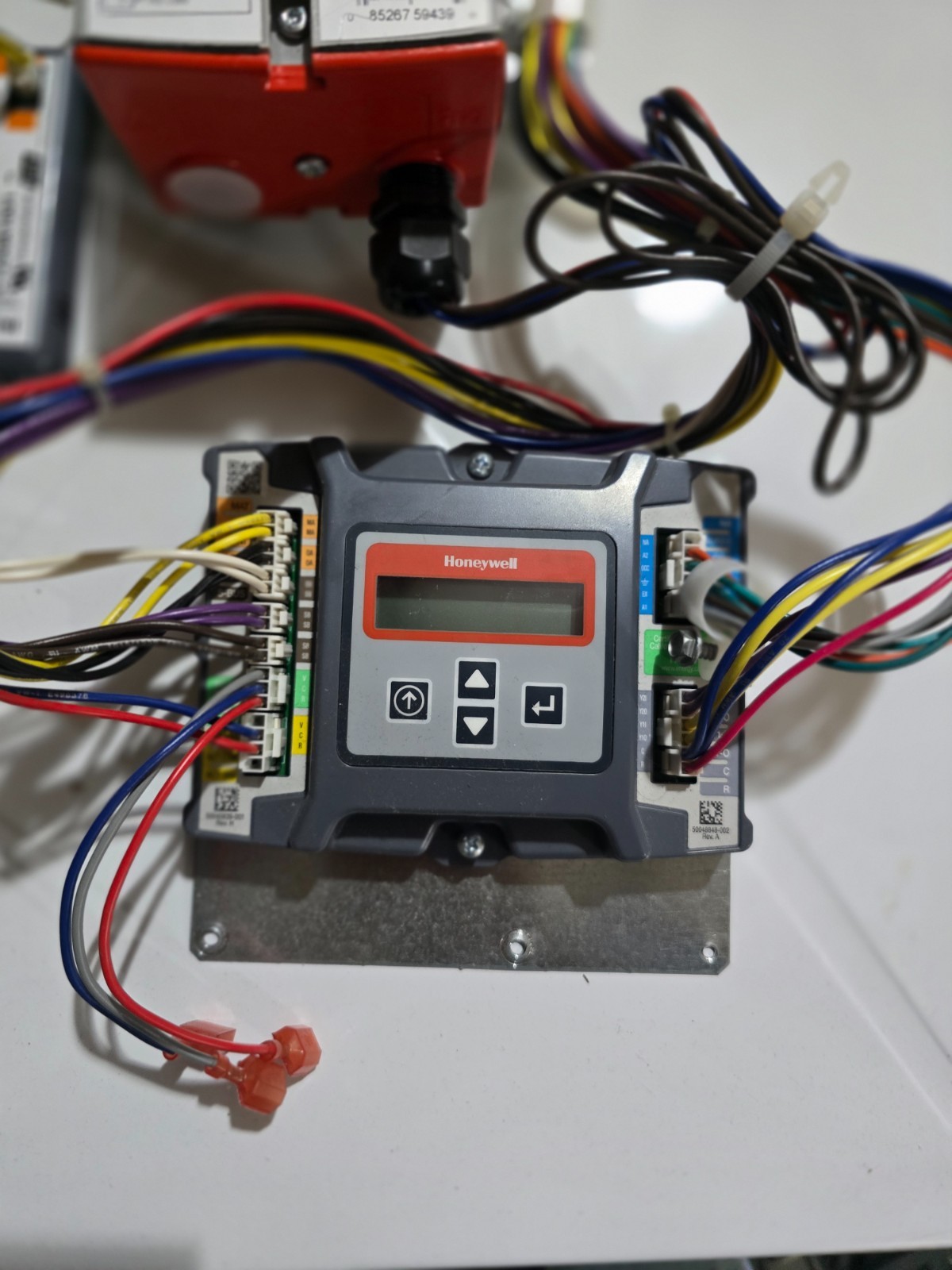 JADE Economizer Systems – Communicating 27 lb-in. DCA