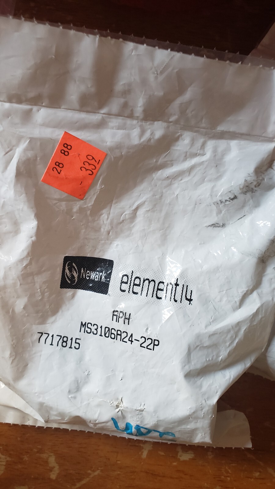 NEW Newark Element 14 MIL Spec Circular Connector 4-Pin Kit # MS3106a24-22p cc