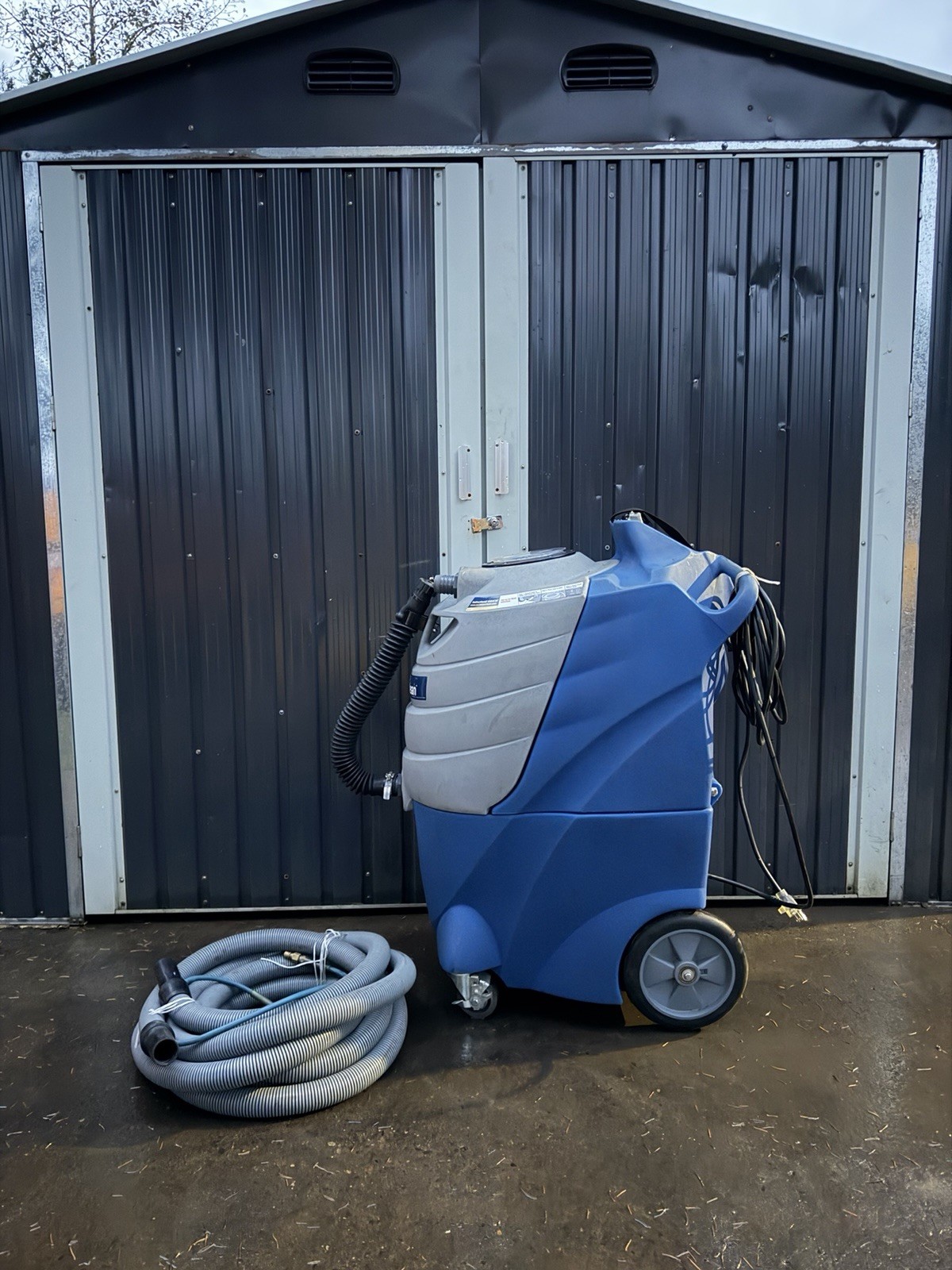 VersaClean 200 Water Portable Carpet Extraction Vacuum by Legend.