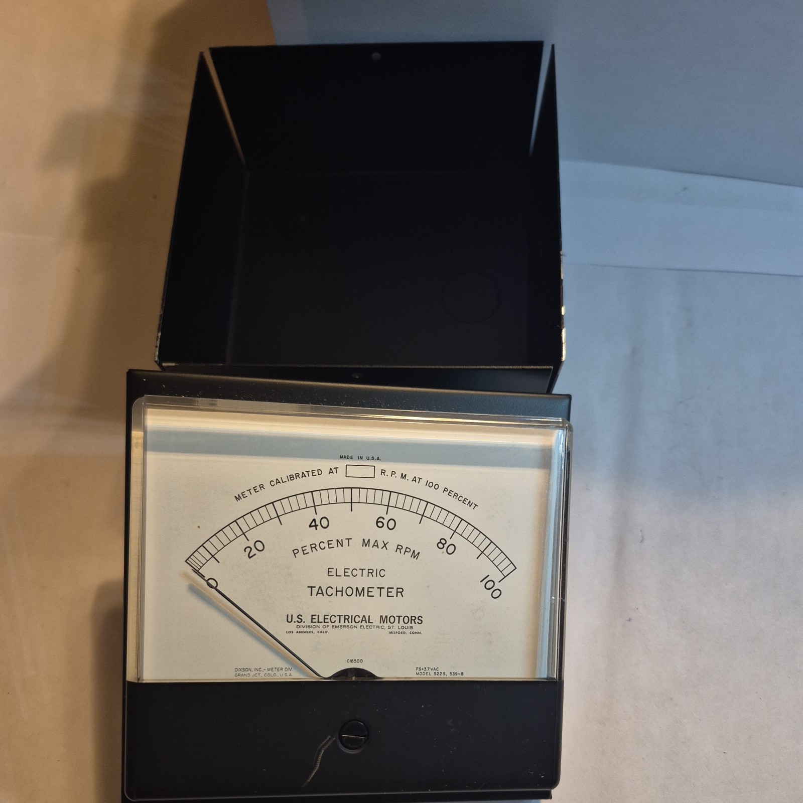 NEW US ELECTRICAL MOTORS 522.539C ELECTRIC TACHOMETER 0-100 RPM 37VAC