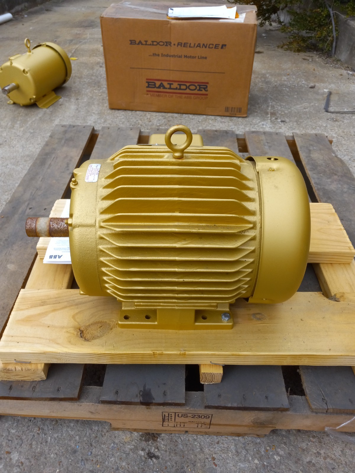 10 HP BALDOR RELIANCE SUPER E MOTOR EM3774T 1760 RPM 215T FRAME