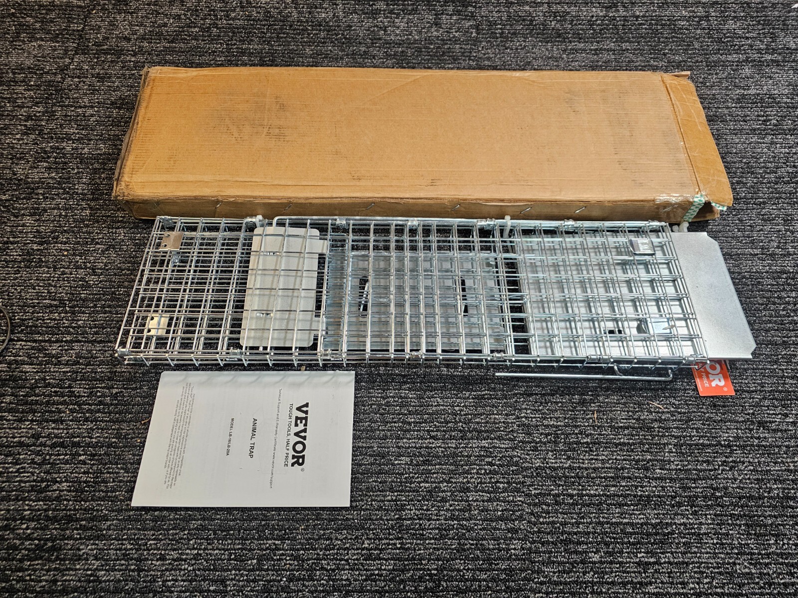 VEVOR LB-18 Live Animal Cage Trap, 24″ x 8″ x 8″ Humane Cat Trap Galvanized Iron