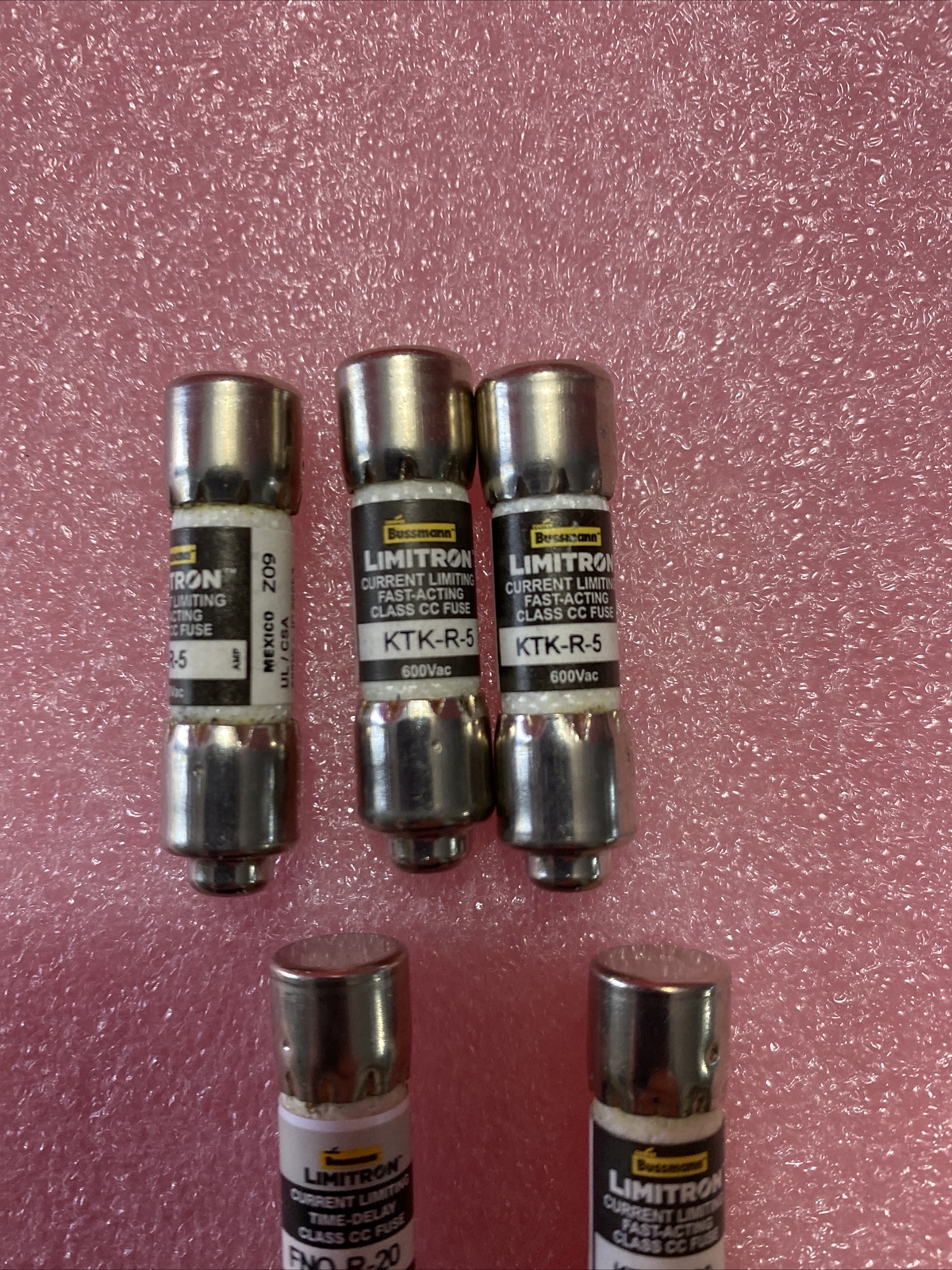 Limitron Fuses KTL-R-6 Lot of Three, One FNQ-R-20, One KTR-R-20