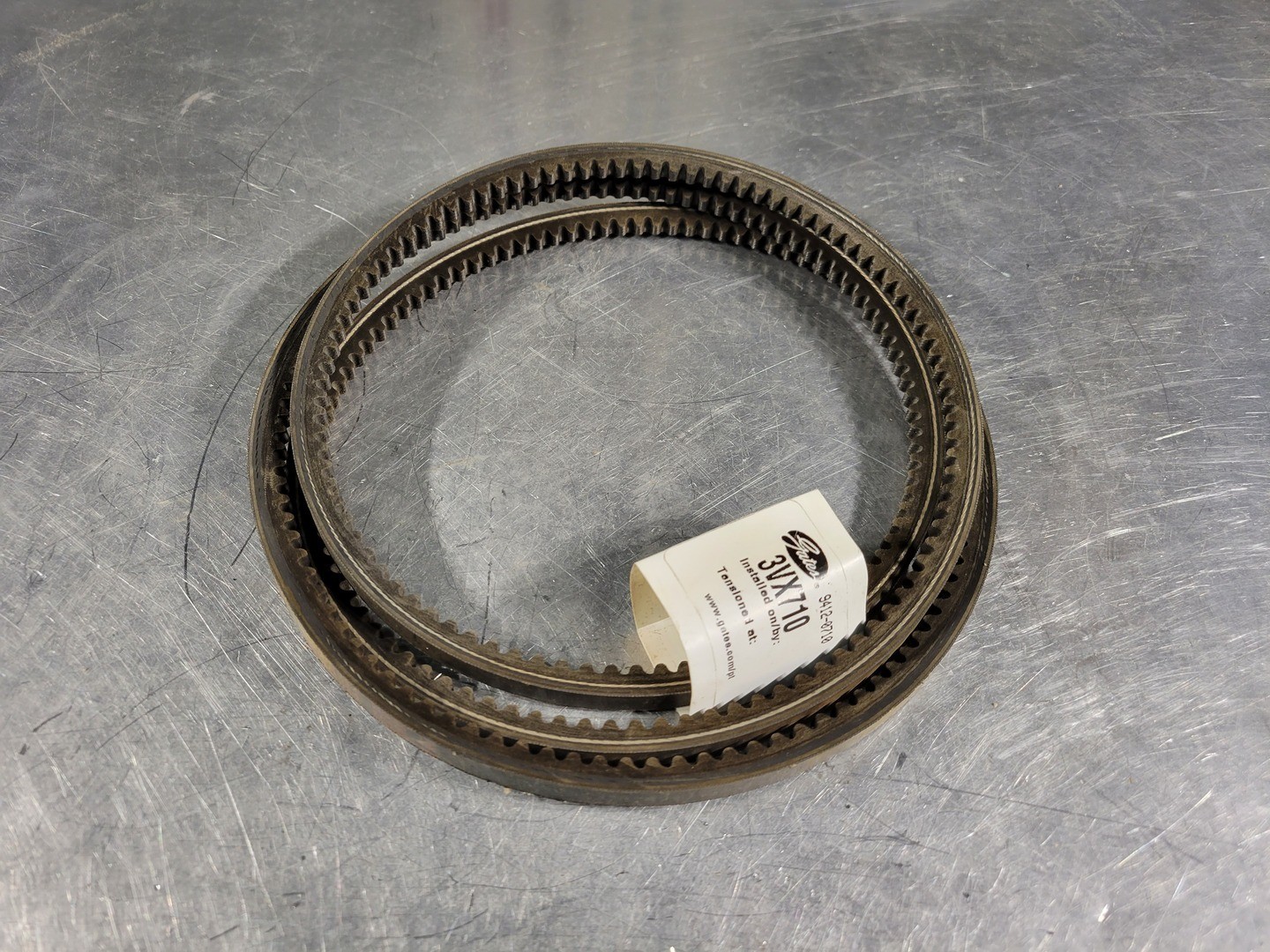 SURPLUS NEW GATES 3VX710 Super HC Molded Notch V-Belt – Parts & Components