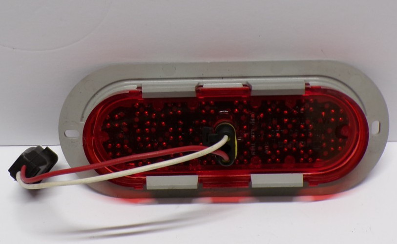 Truck- Lite 16P2S2T 97 DOT SAE 60 LED GRND-TAIL-TURN LIGHT RED