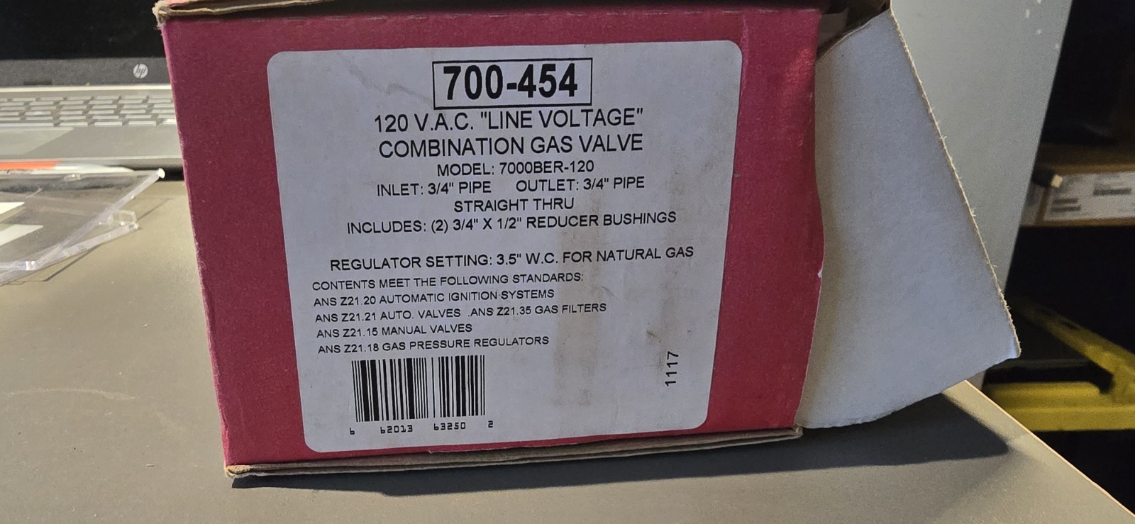 Robertshaw 700-454 Gas Valve 120V 3/4 x 3/4 Standing Pilot Natural Gas Valve NEW