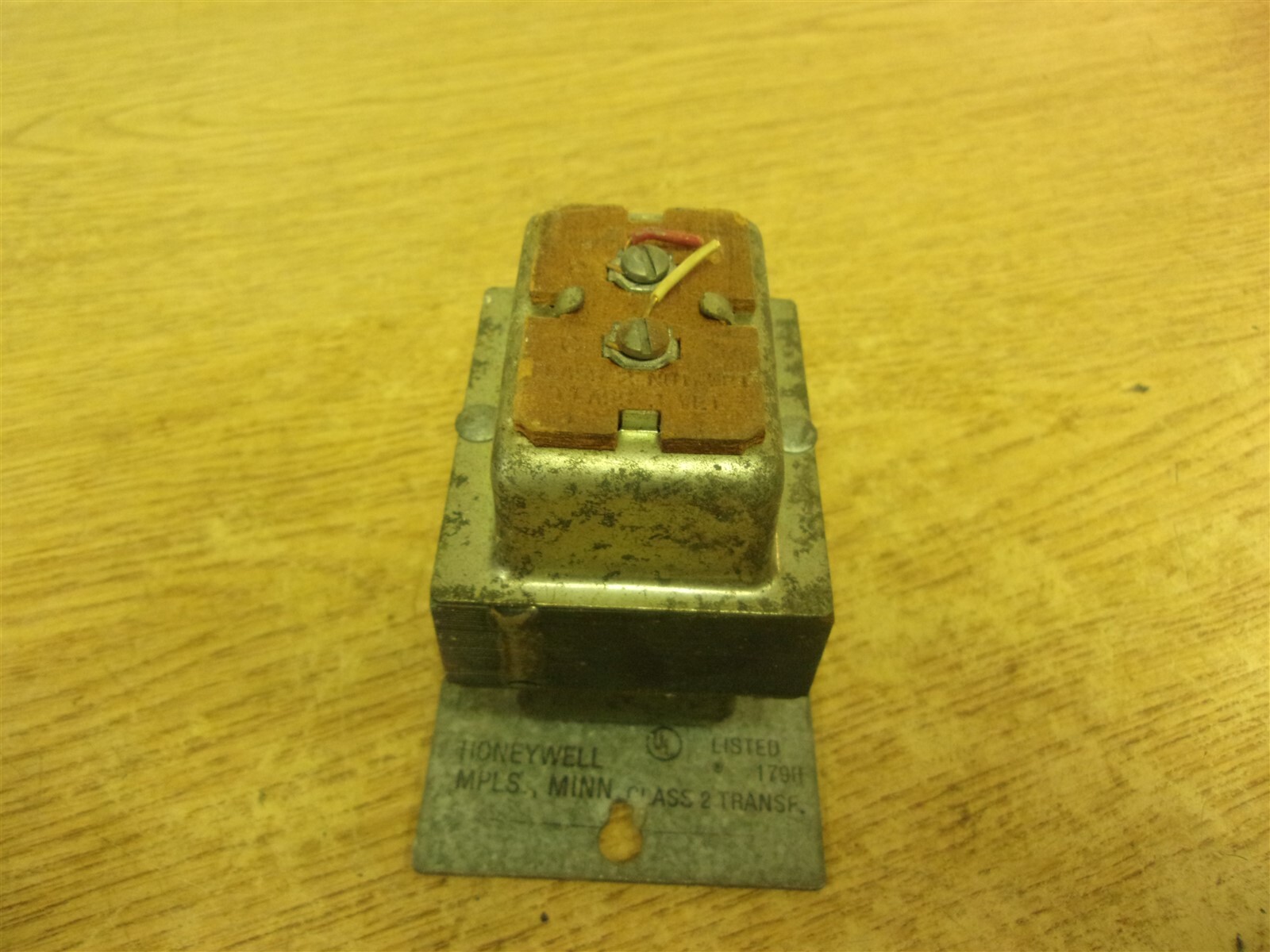Honeywell AT272D 1246 2 24V Type D Transformer 120V *FREE SHIPPING*