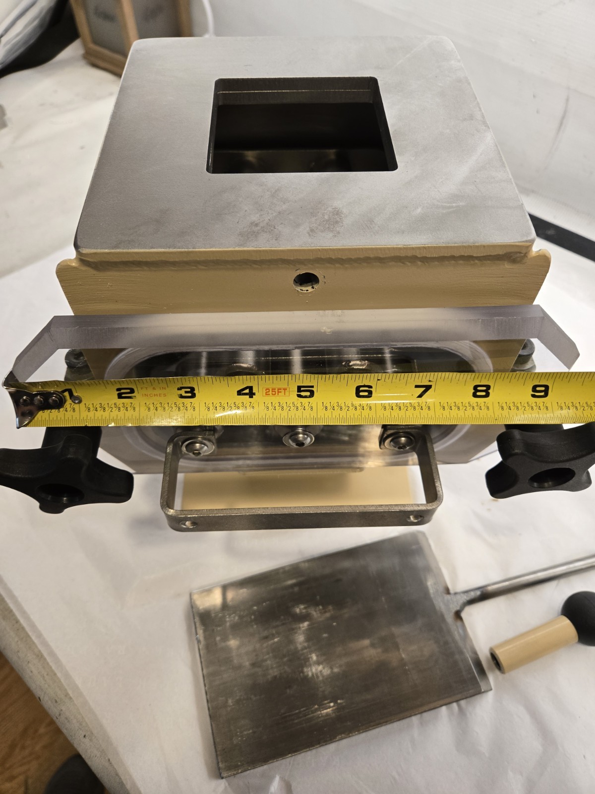Plastic Process Equipment, Magnetic Drawer PPE