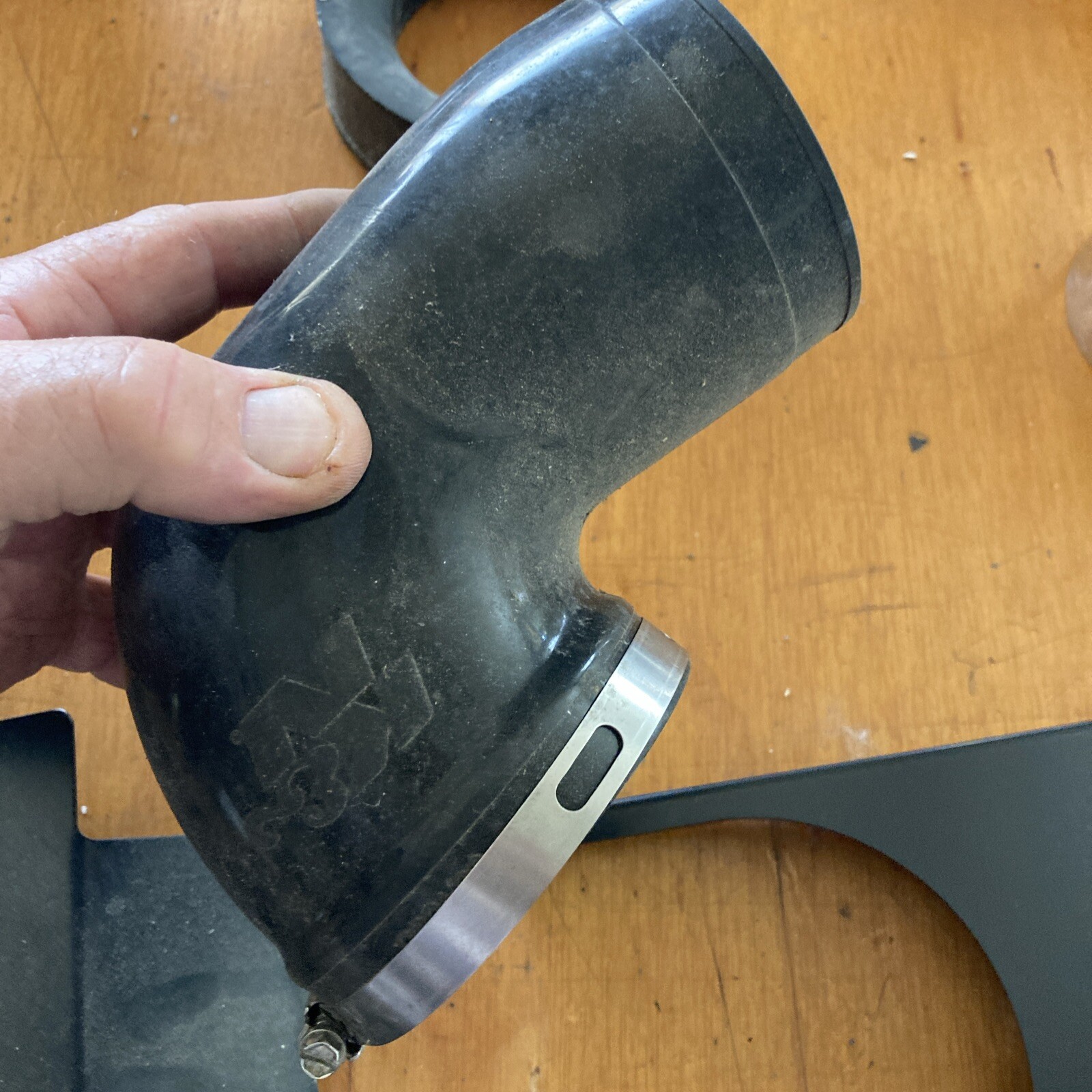 CHEVROLET/GMC AIR INTAKE This Not Complete The Filter Is Missing May Need Parts