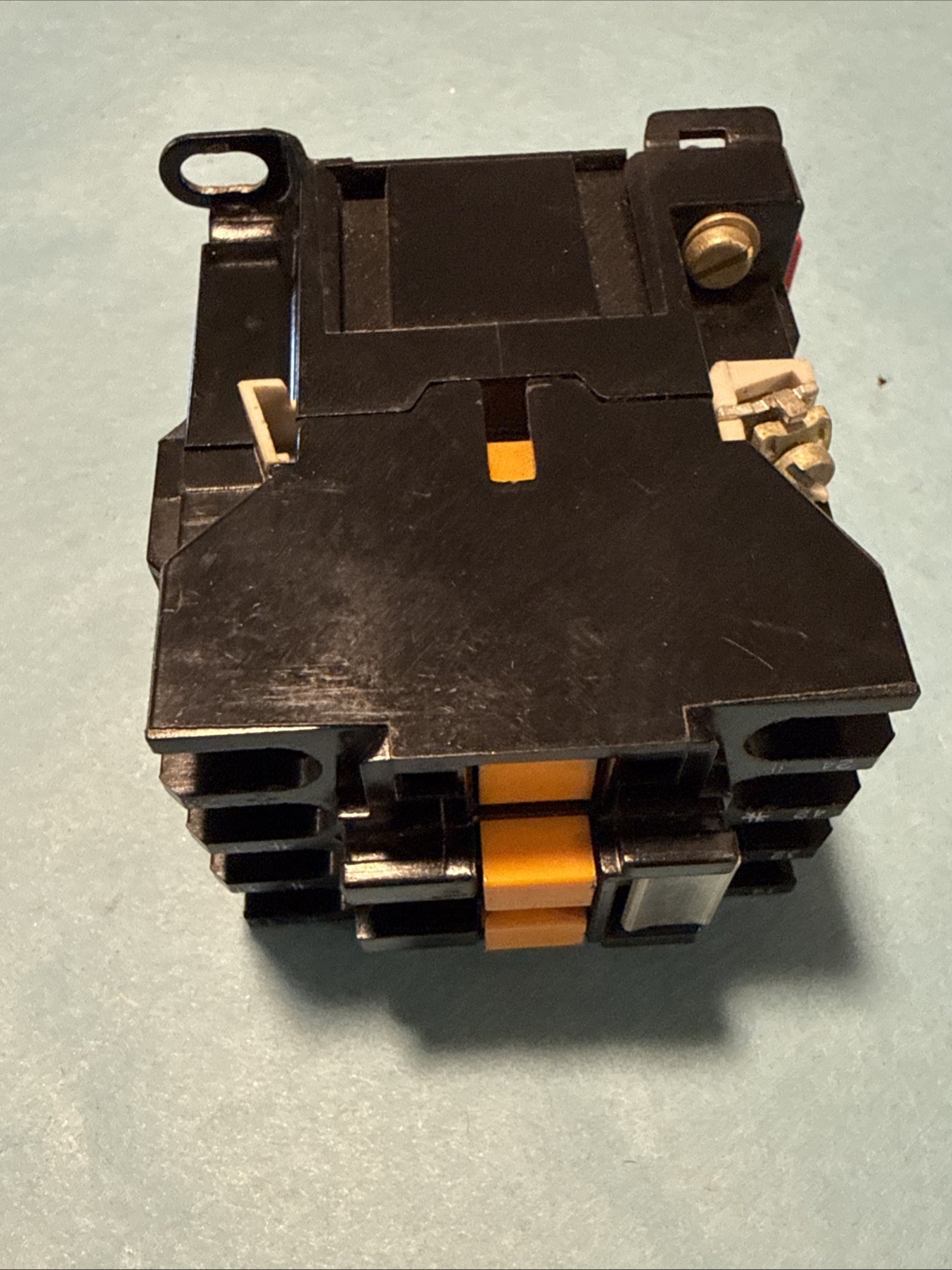 TELEMECANIQUE CA2-DN122 RELAY 100V 50 Hz 110-110V 60 Hz 4 POLE