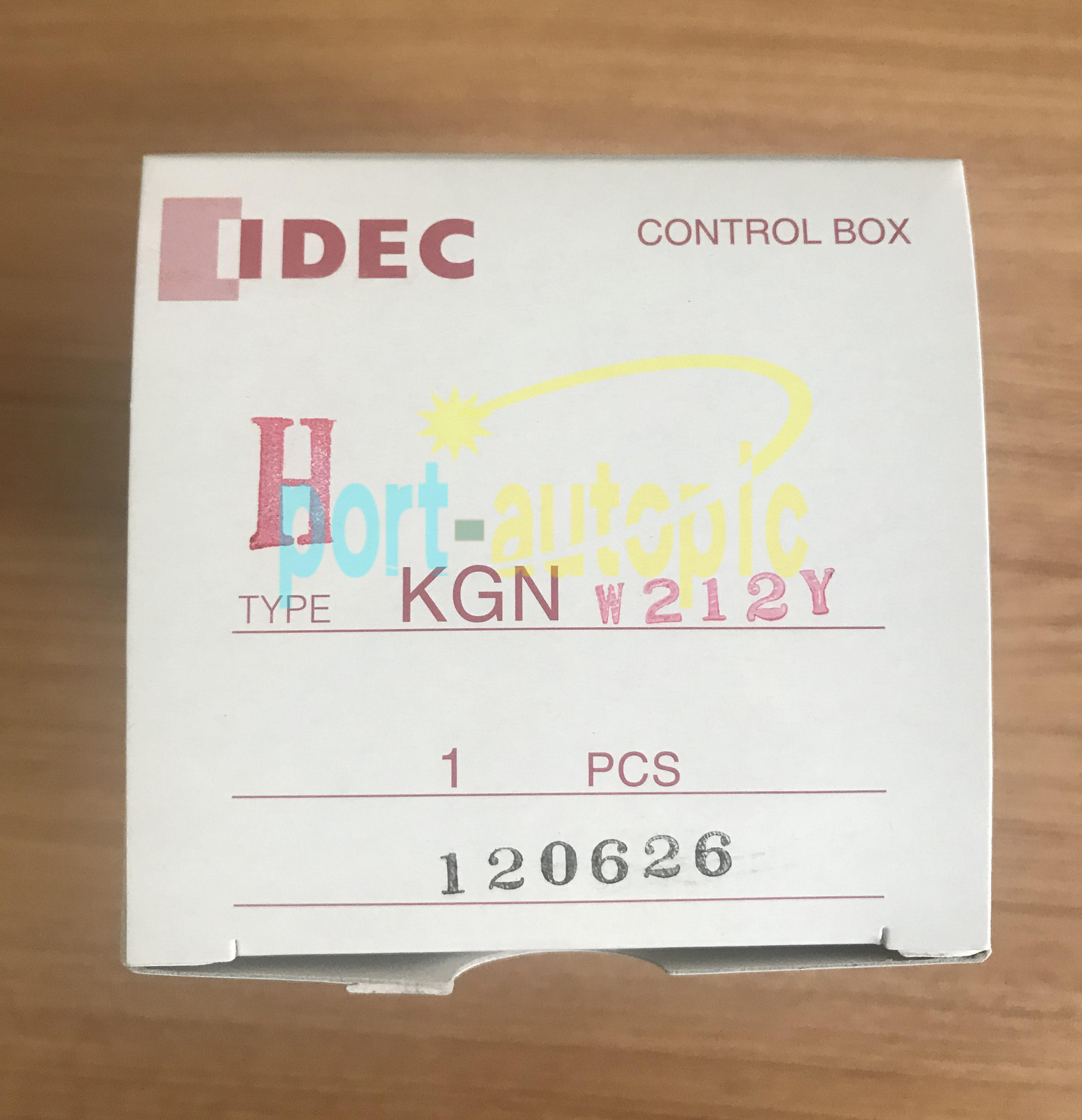 1PC NEW IDEC KGNW212Y Button switch box