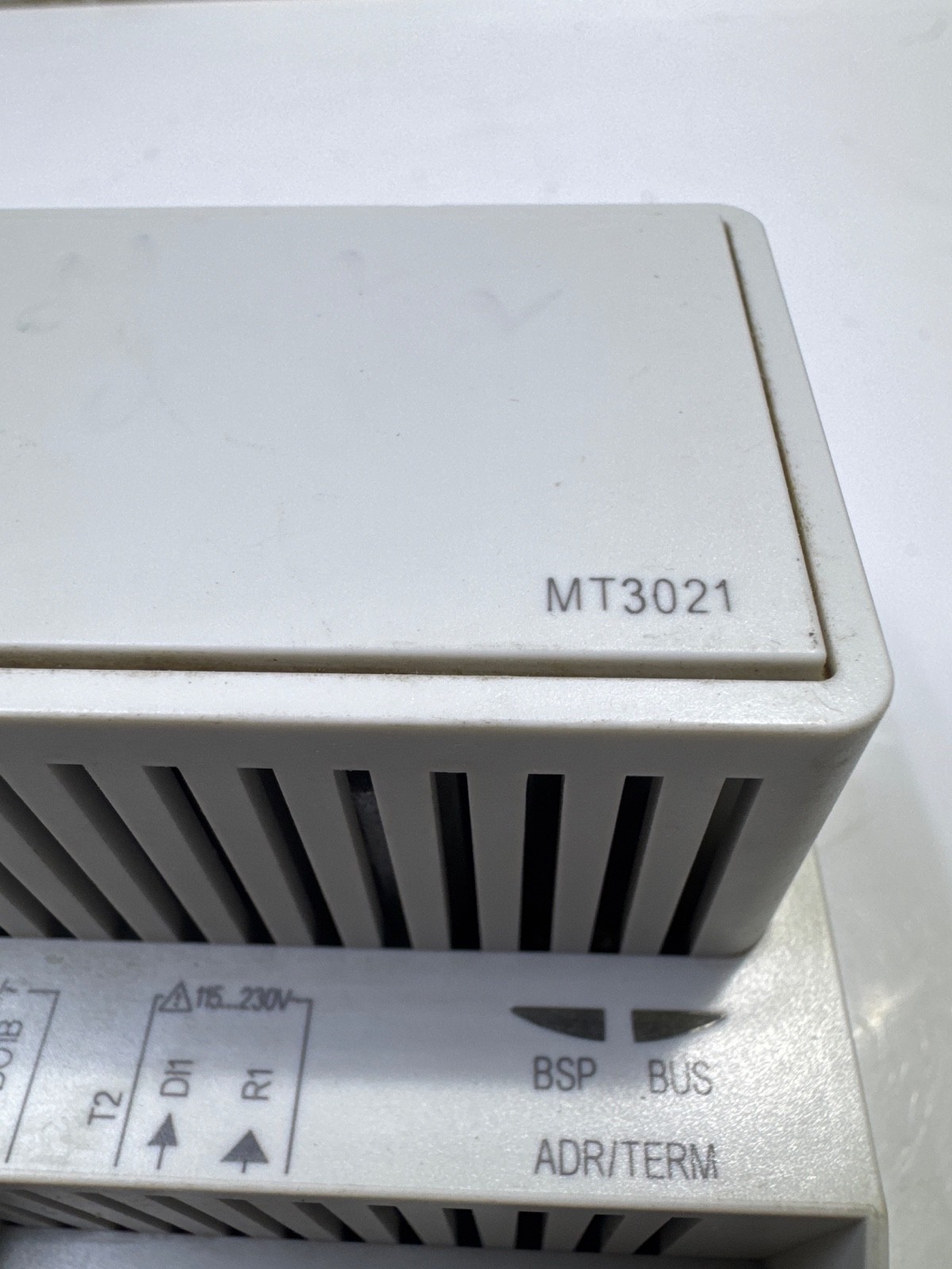 Siemens MT3021 POL94U.00/MCQ Rev. D Extension I/O Module 24V AC/DC