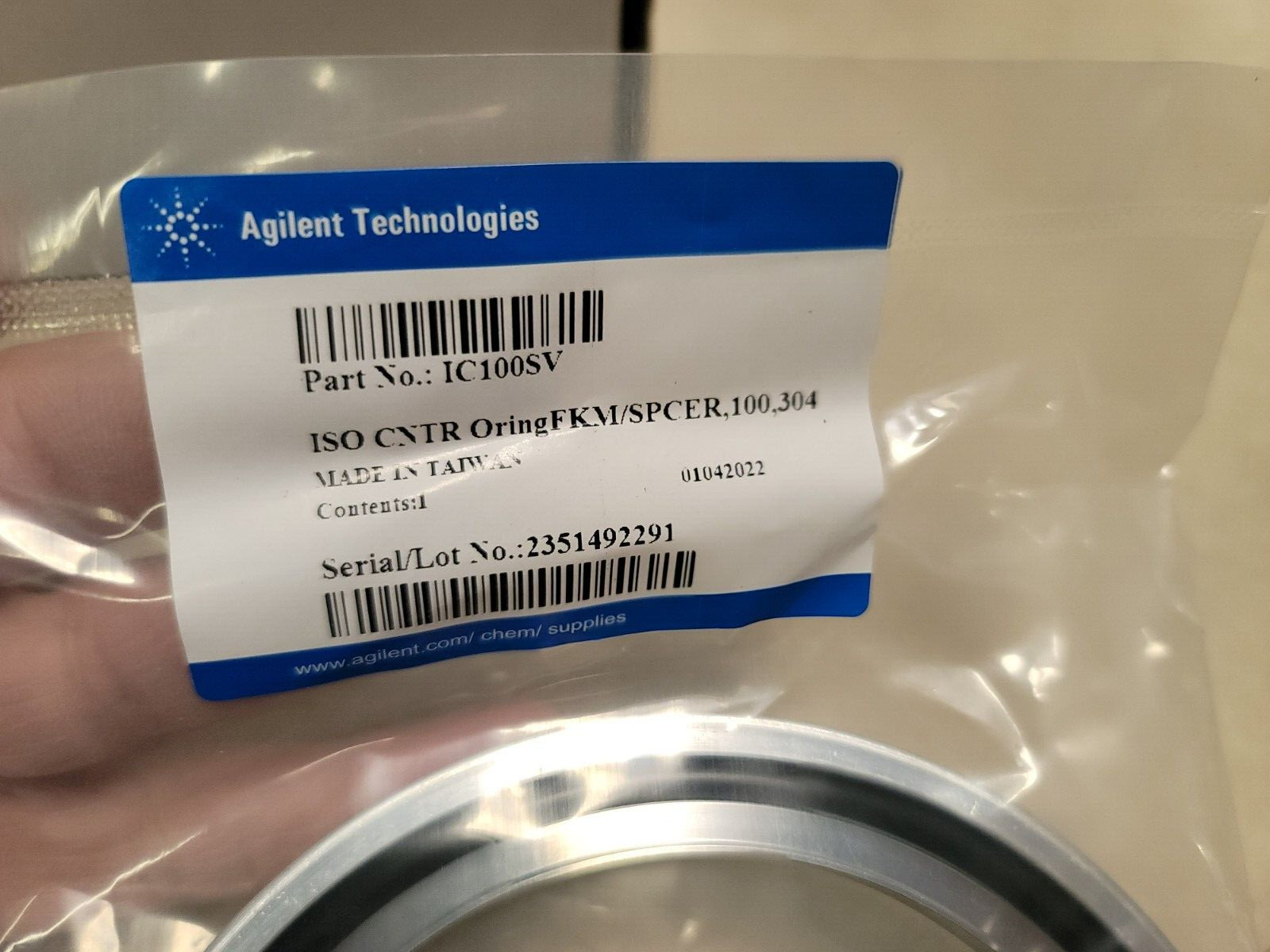 Sealed Agilent IC100SV Centering Ring NW100 SS FKM