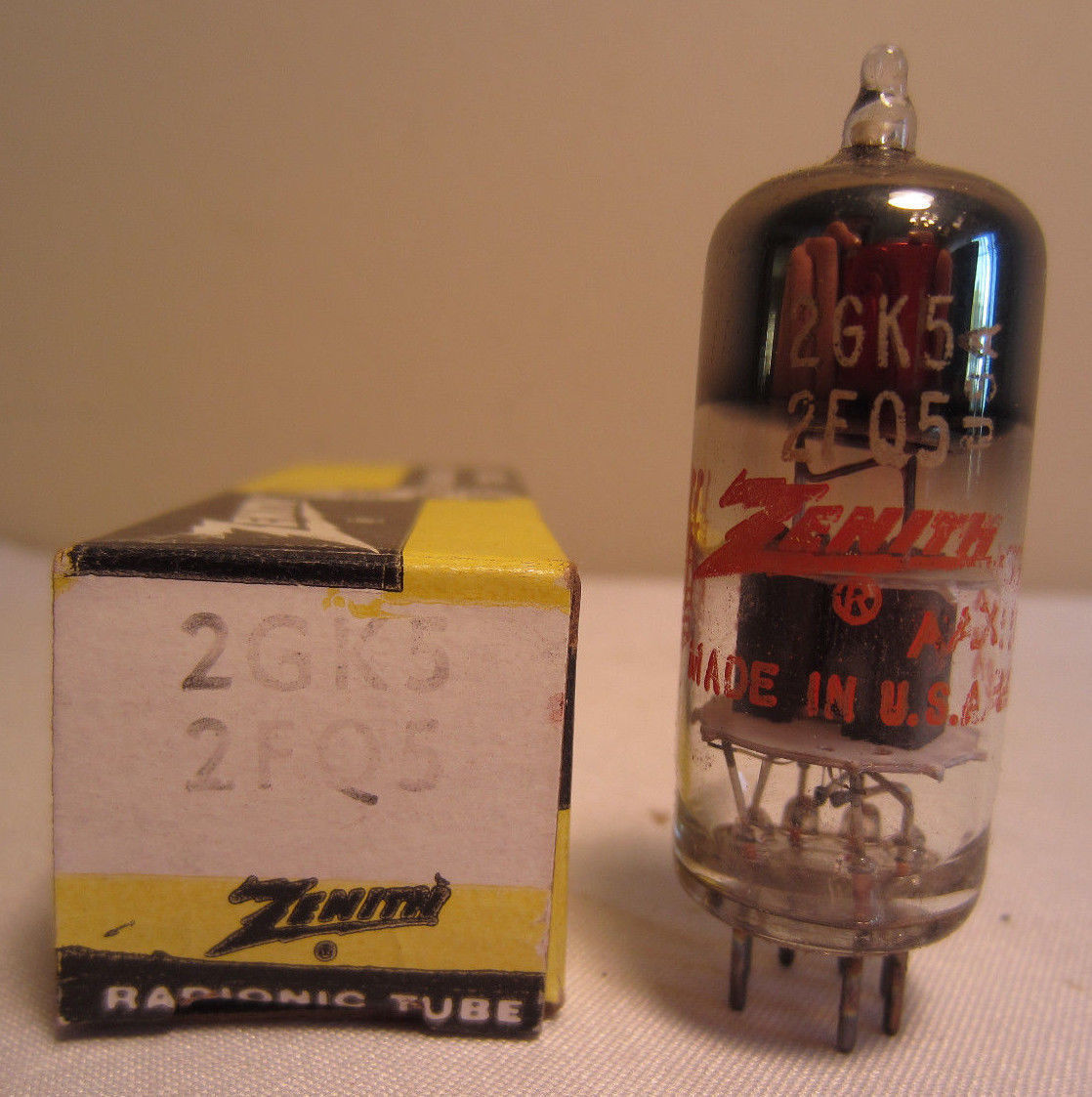 Zenith 2GK5 2FQ5 Radionic Electronic Tube In Box