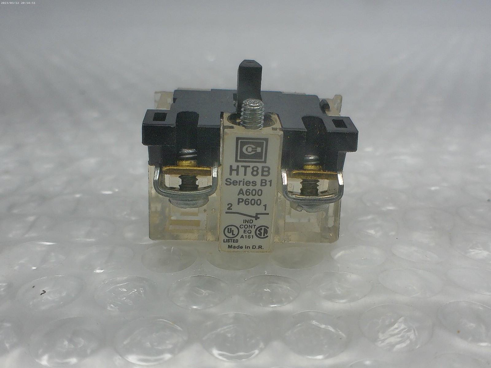 CUTLER HAMMER HT8B SER. B1 CONTACT BLOCK NSNP