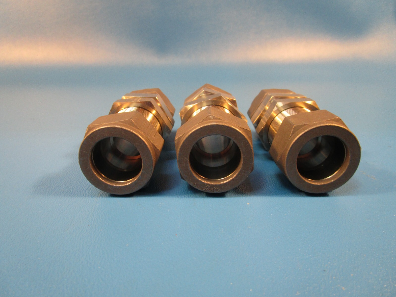BOX OF 3 Parker 12-12-WBZ-SS-CNQ, Union, Tubing QA1, Bulkhead 3/4″ S-Steel