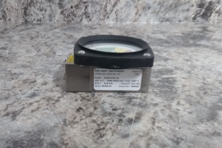 Midwest Instrument 522S-020-LE 3-Color Differential Pressure Indicator