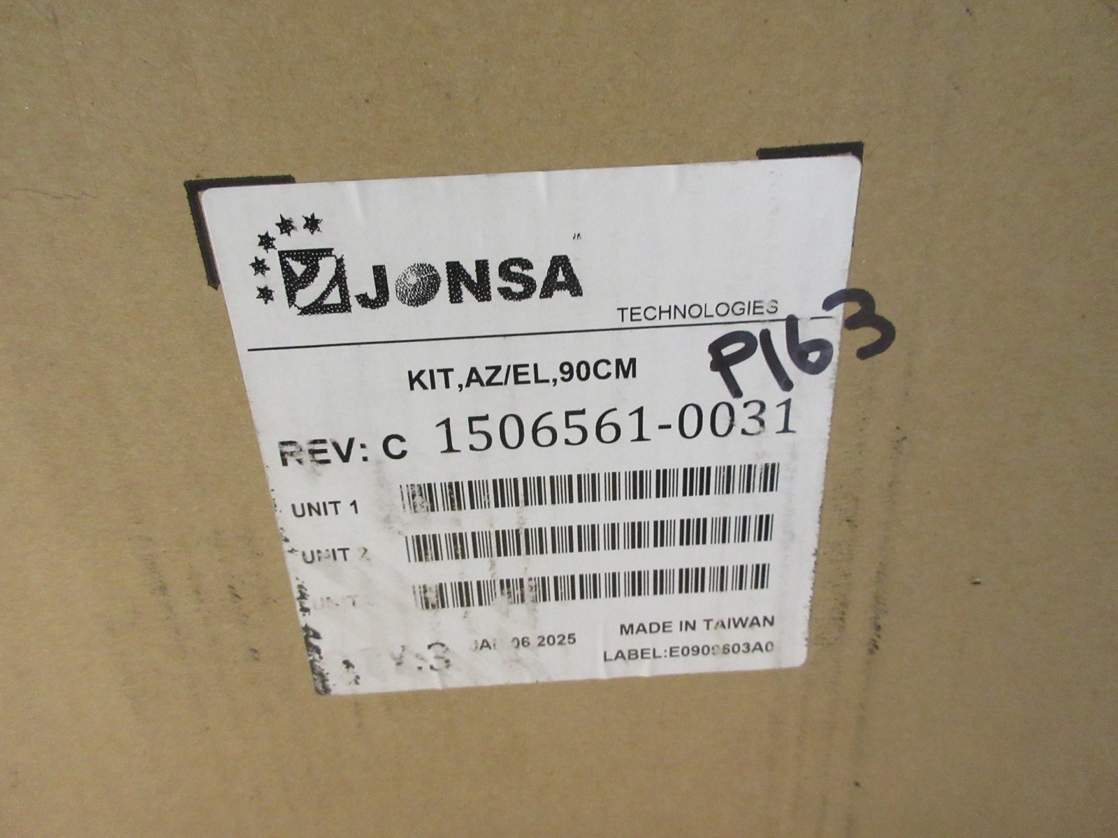 GRAY E0901301-01 TA SATELLITE MOUNTING NEW (P163)