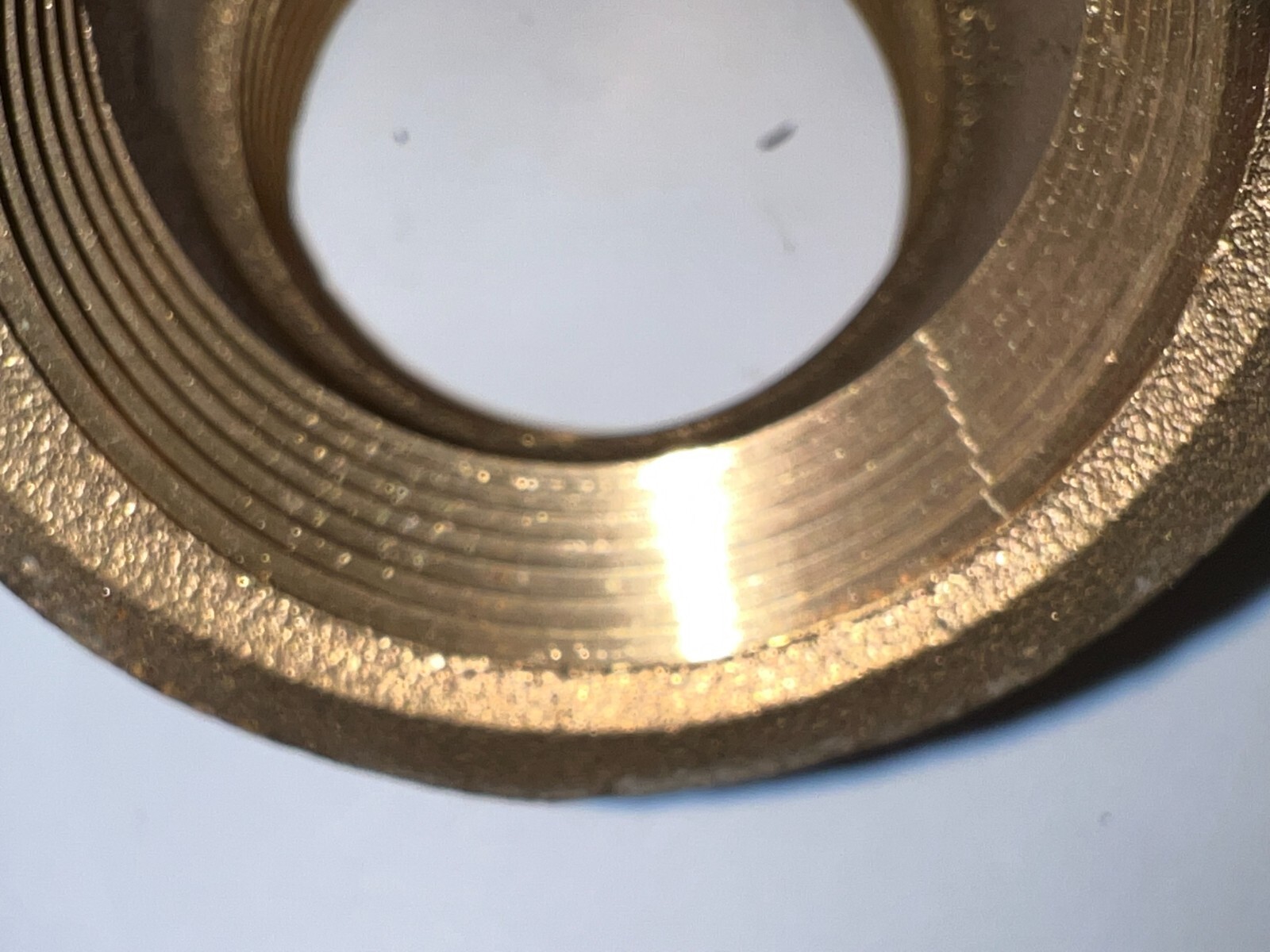 BRASS FEMALE 45° ELBOW LEFT HAND 1-1/2″ THREAD SIZE 3″ OAL HEIGHT