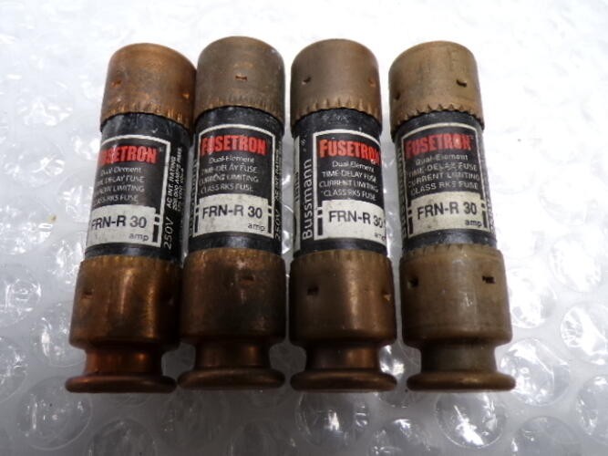 FUSETRON FRN-R-30 FUSE BLACK LOT OF 4 NSNP
