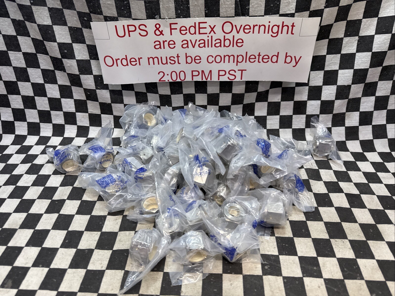 SWAGELOK SS-8-VCR-1, SS8VCR1, Female Nut 1/2″, LOT OF 32, SHIPSAMEDAY#1209T1