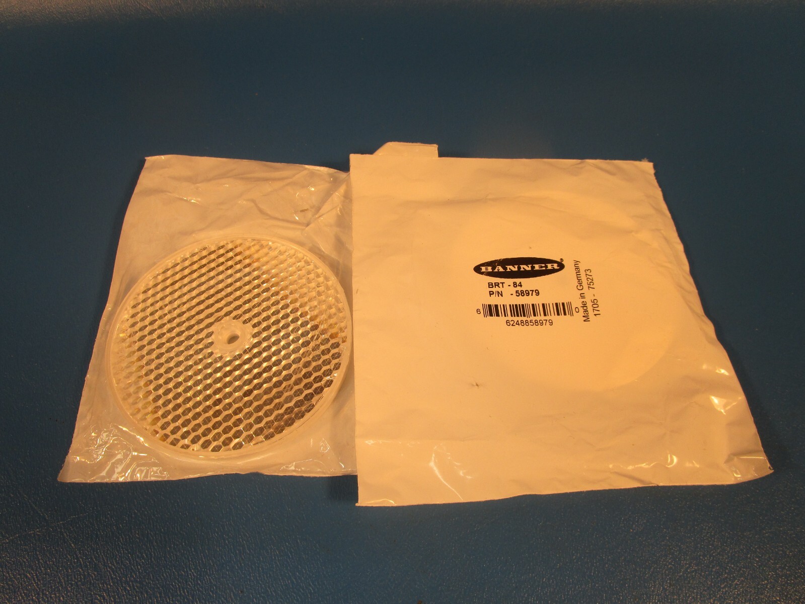LOT OF 2 BANNER BRT-84, 58979, Retroreflective Sensor Reflector, Circular, Diame