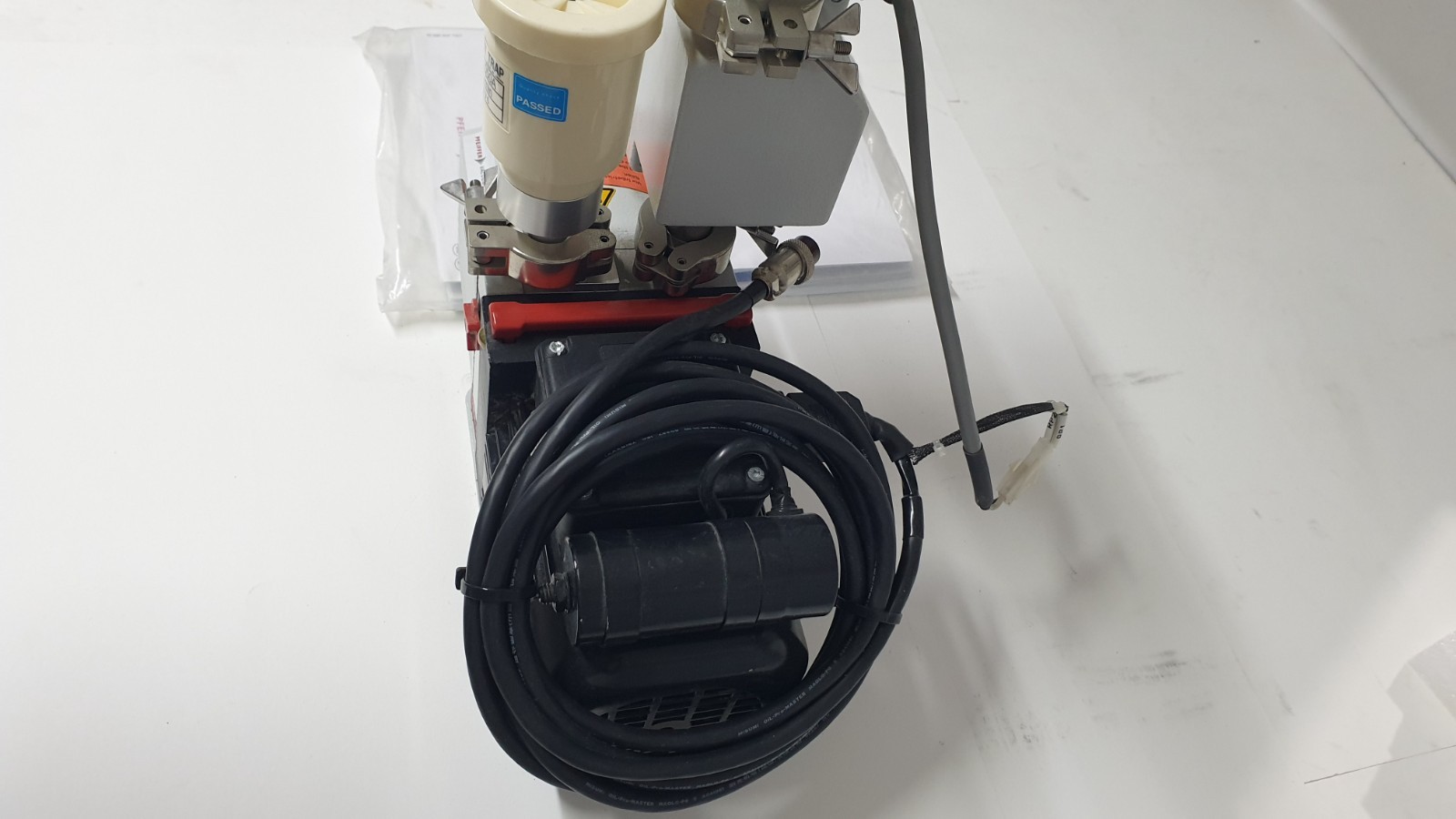 Pfeiffer Vacuum DUO 3 Rotary Vane Pump P/N PK D57 709 A