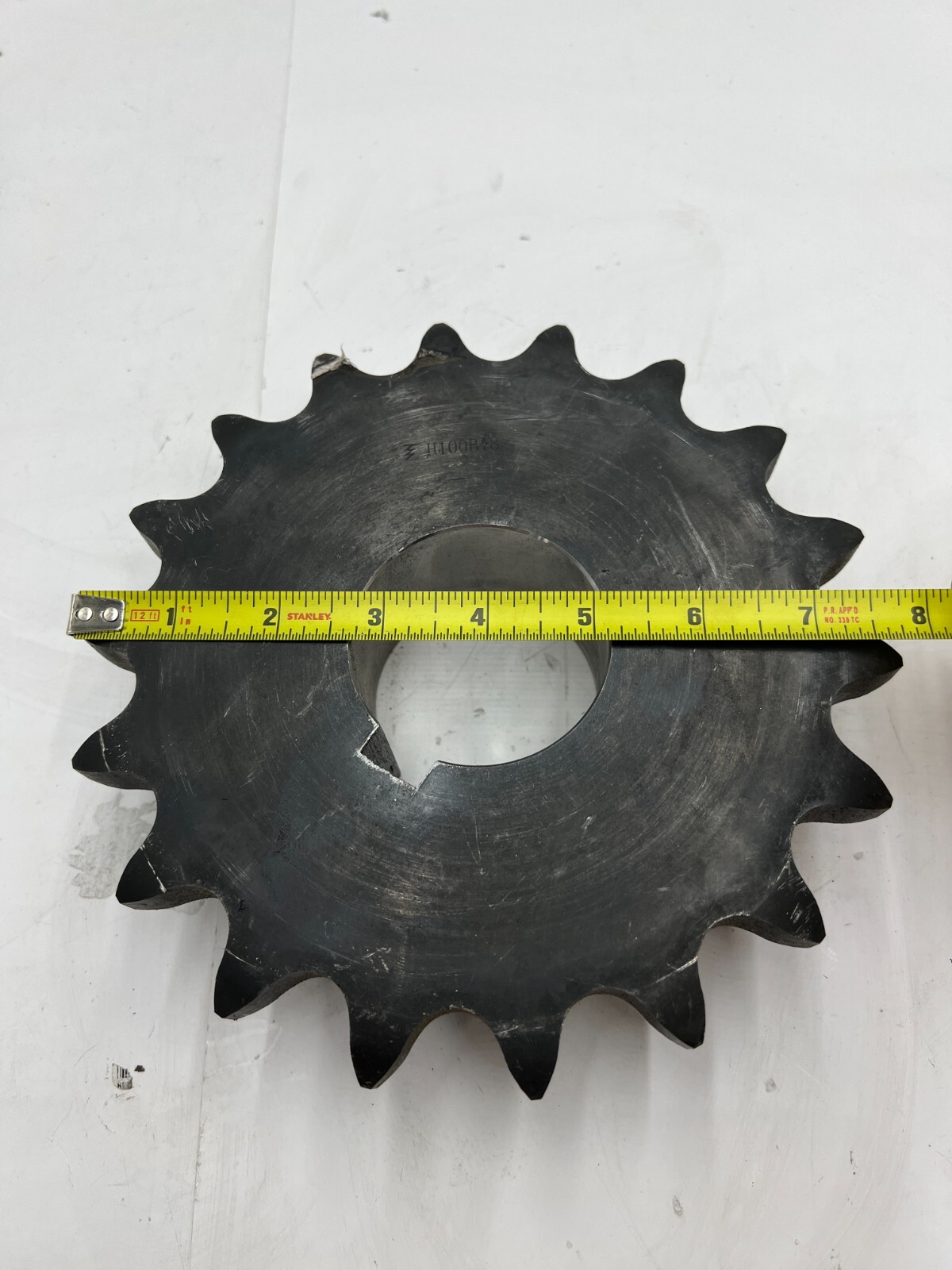 Sprocket 7 3/4″ x 2 3/8″ x 4 3/8″ H100B-F8 18 Teeth Black Heavy Duty