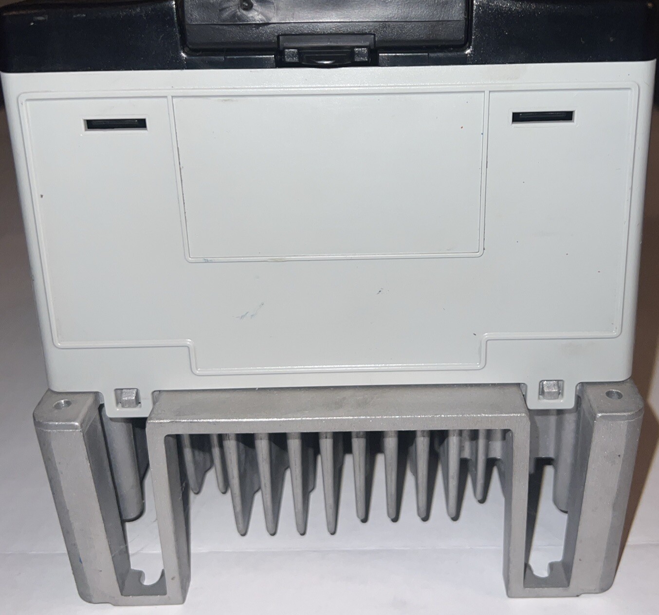ALLEN-BRADLEY POWERFLEX 70 20AD3P4A0AYNANNN AC DRIVE 1.5KW / 2HP SER A