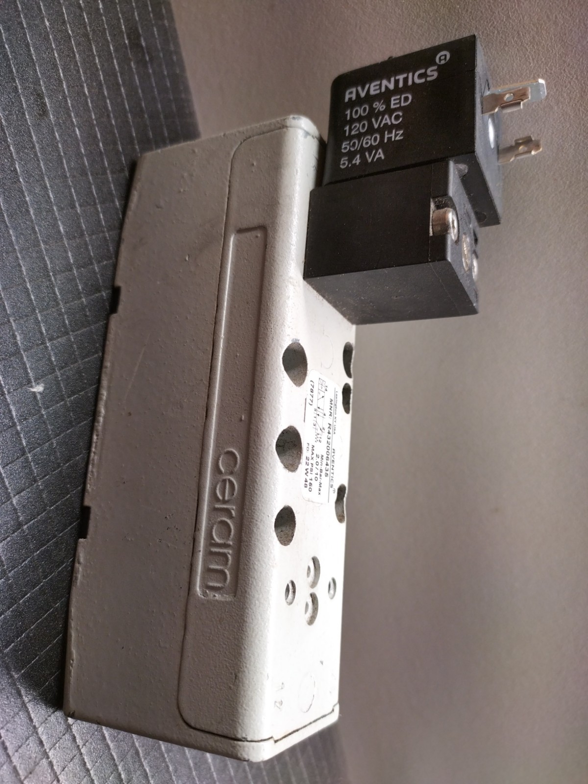 Aventics R432006435 Solenoid Air Con Valve. No Mounting Screws.