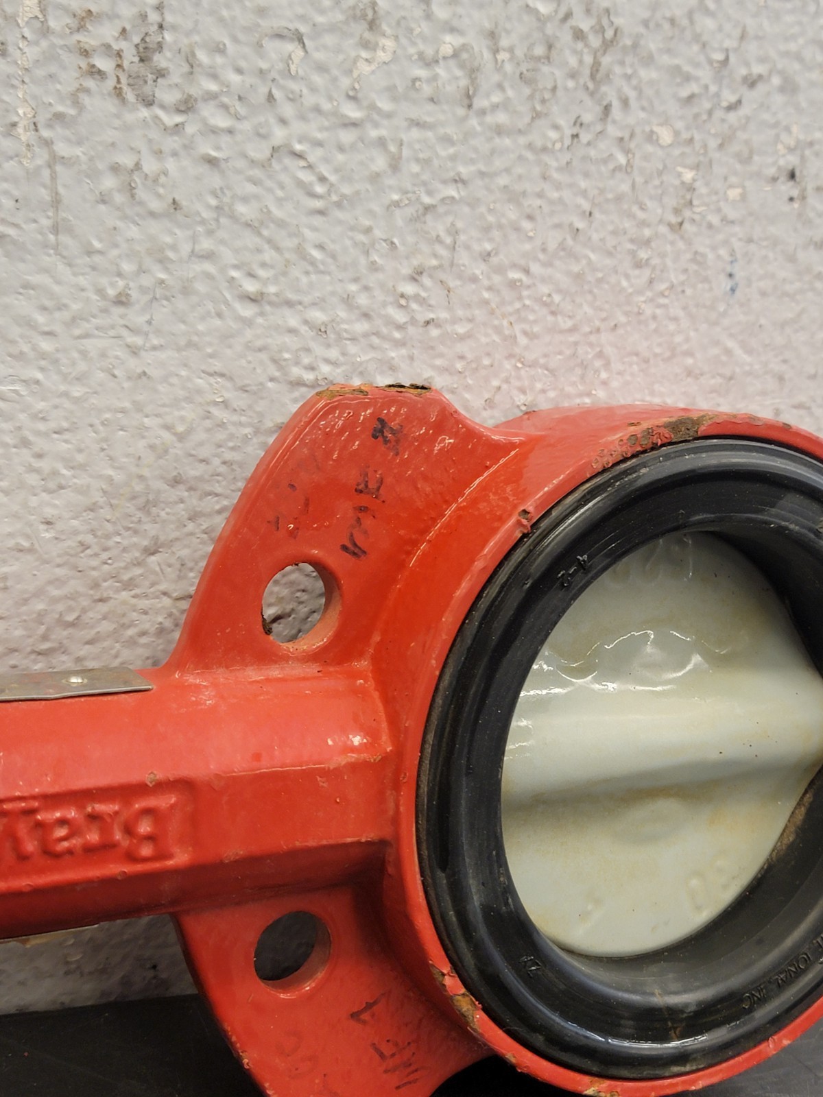 BRAY 4″ BUTTERFLY VALVE SERIES 30 Used A4