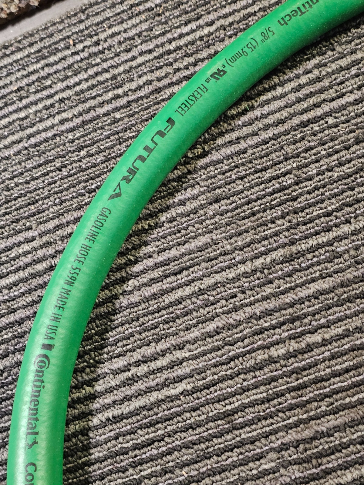 Continental ContiTech 20835375 Flexsteel Futura 5/8″ x 6′ Gasoline Hose Green