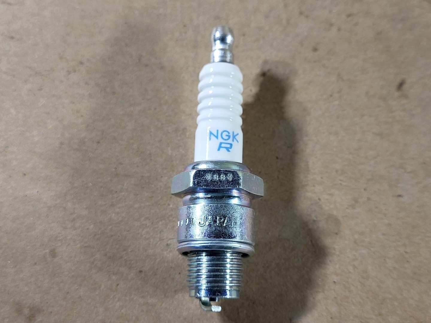 SURPLUS NEW NGK BR7HS-10 Nickel Spark Plug – Transportation