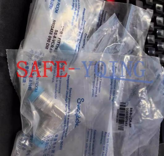One Swagelok SS-8-VCR-9P elbow New