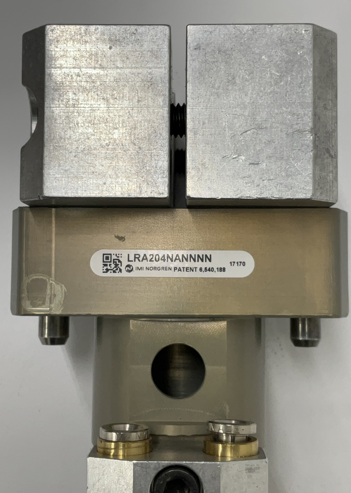 IMI Norgren LRA204NANNNN Pneumatic Clamp Assembly