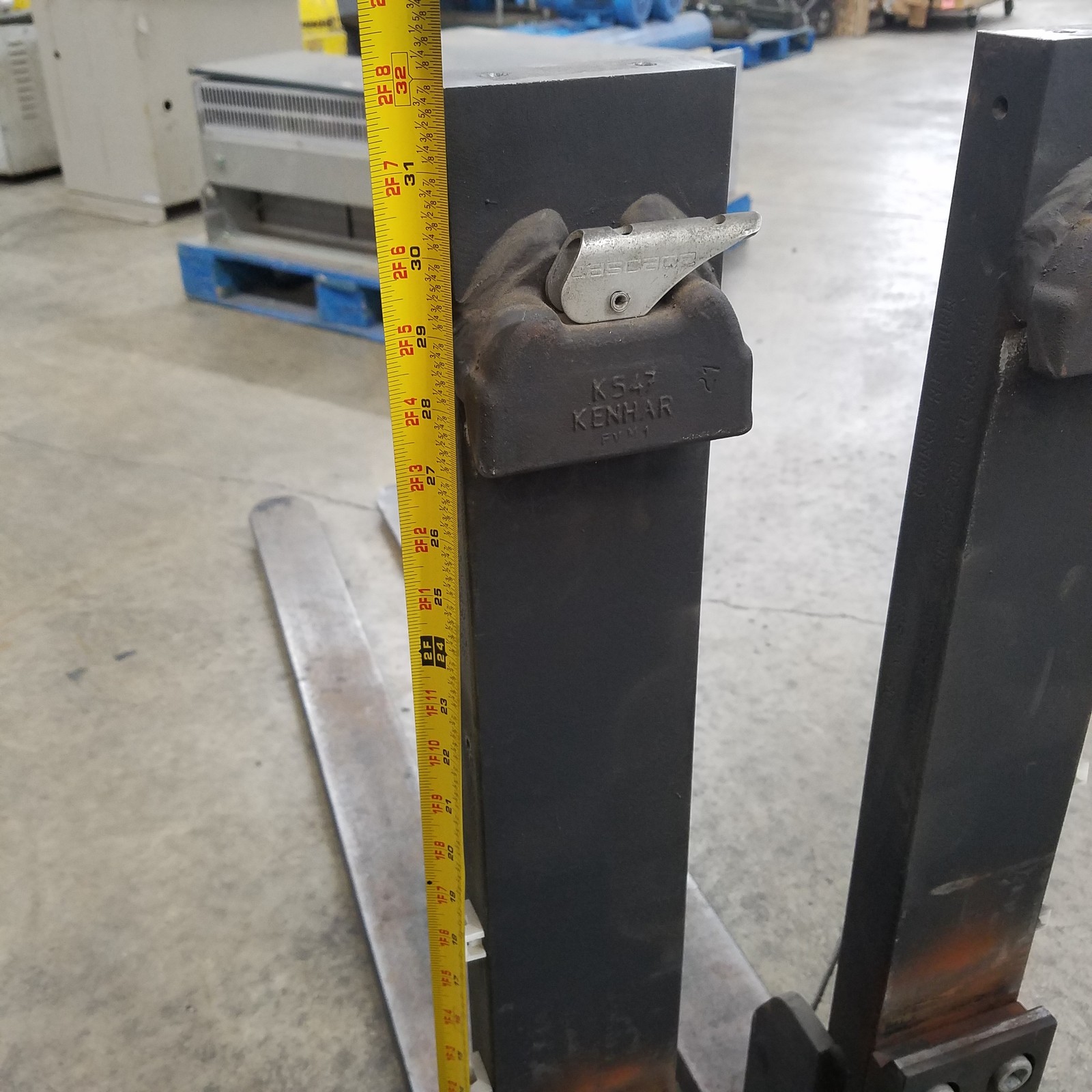 Kenhar 1250×600, K547, 48″ L x 4″ W x 1.5″ Thick, Pair of Forklift Forks – USED